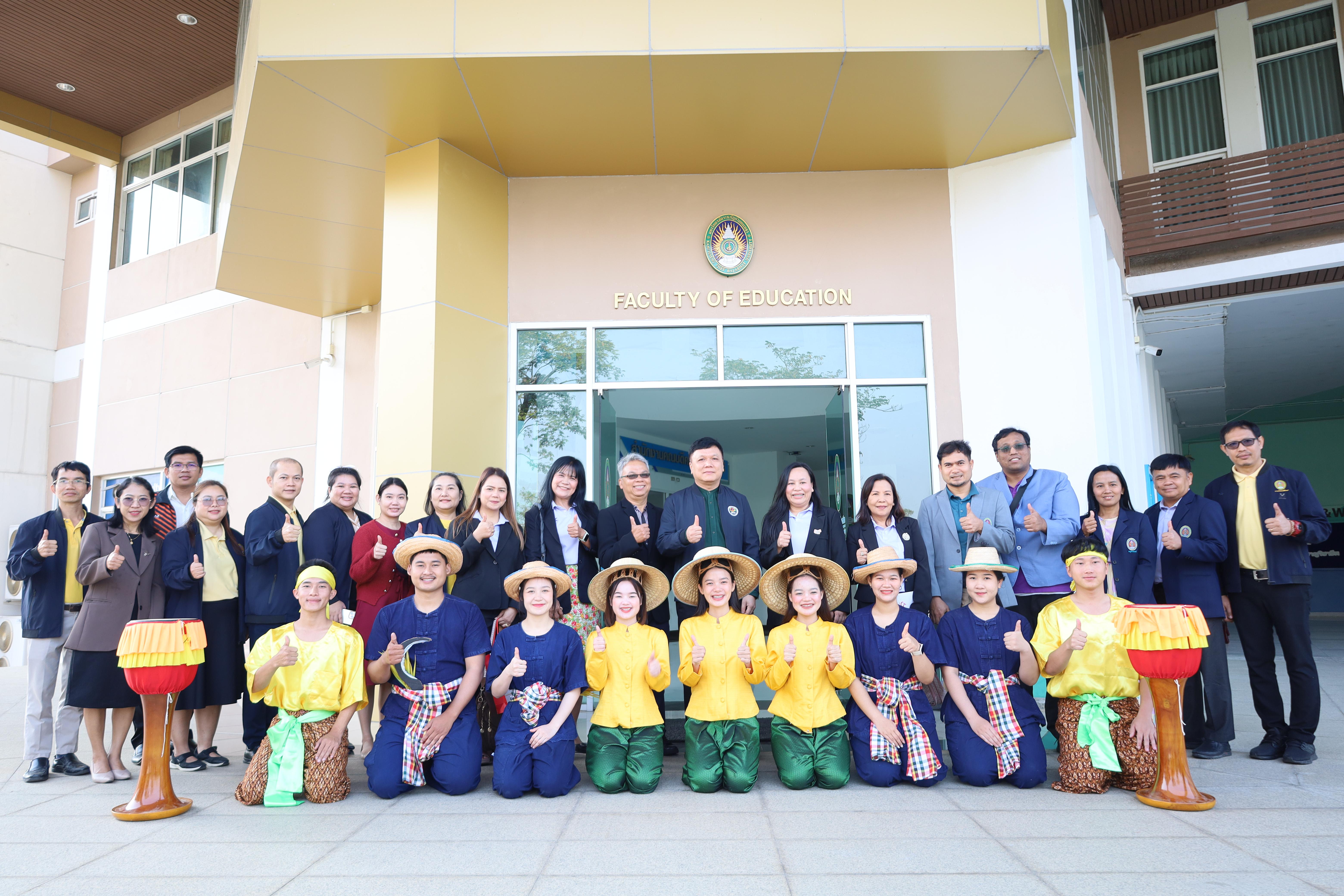 11. ต้อนรับคณะศึกษาดูงานมรภ.นครศรีธรรมราช