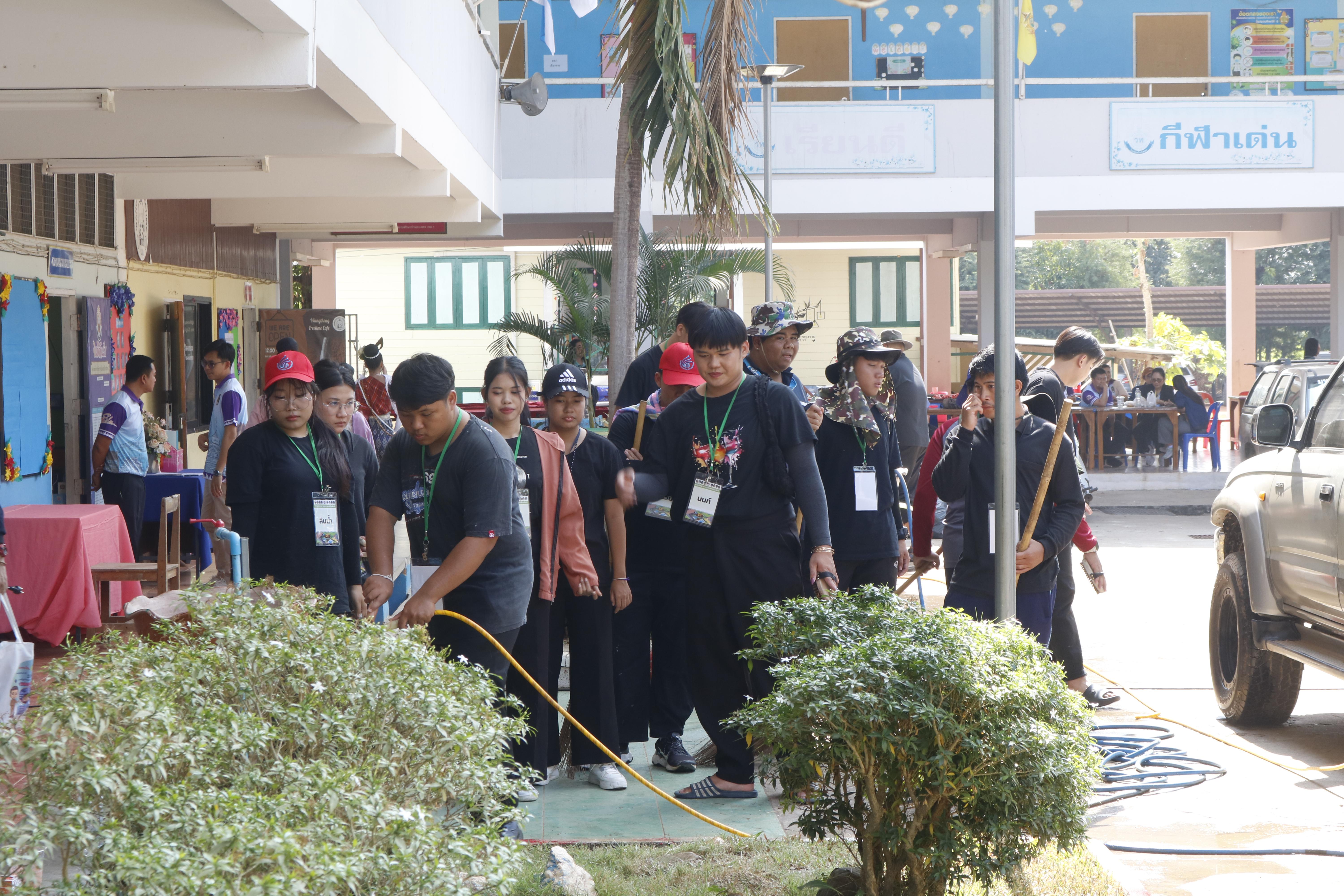 1021. กิจกรรมค่ายจิตอาสาครุศาสตร์สัมพันธ์ 8 มหาวิทยาลัยราชภัฏภาคเหนือ ครั้งที่ 9 และพิธีเปิด