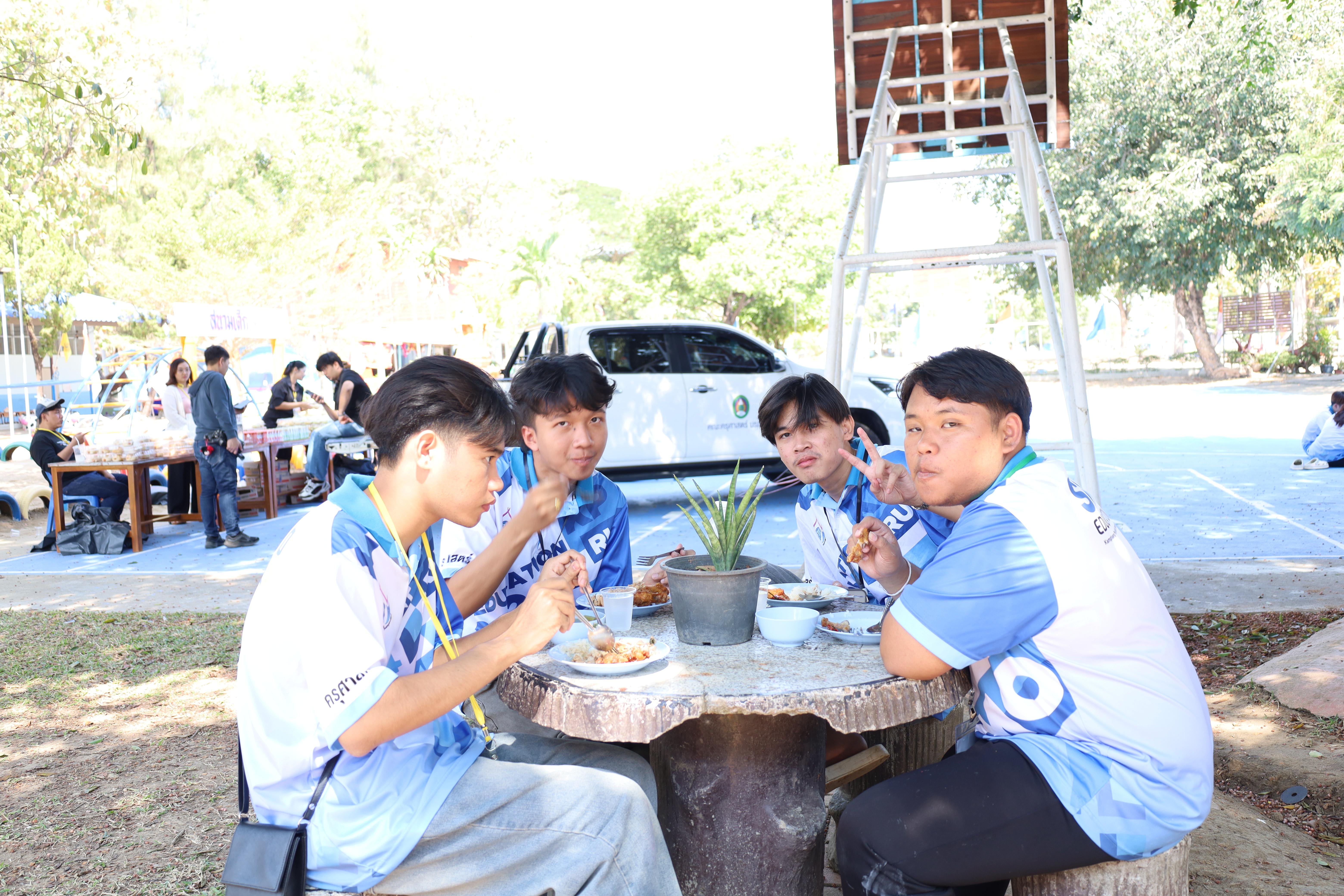 700. กิจกรรมค่ายจิตอาสาครุศาสตร์สัมพันธ์ 8 มหาวิทยาลัยราชภัฏภาคเหนือ ครั้งที่ 9 วันที่2