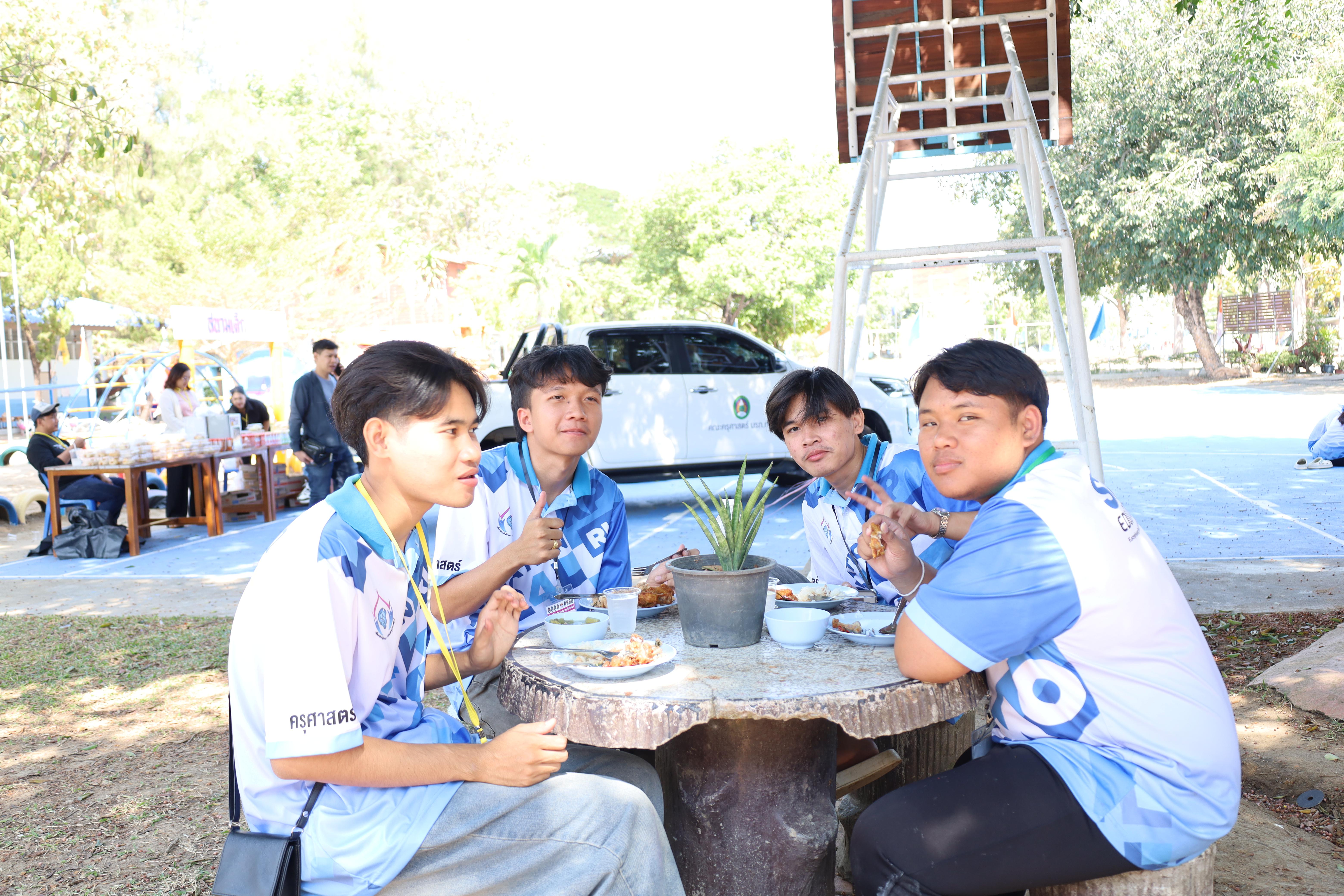 702. กิจกรรมค่ายจิตอาสาครุศาสตร์สัมพันธ์ 8 มหาวิทยาลัยราชภัฏภาคเหนือ ครั้งที่ 9 วันที่2