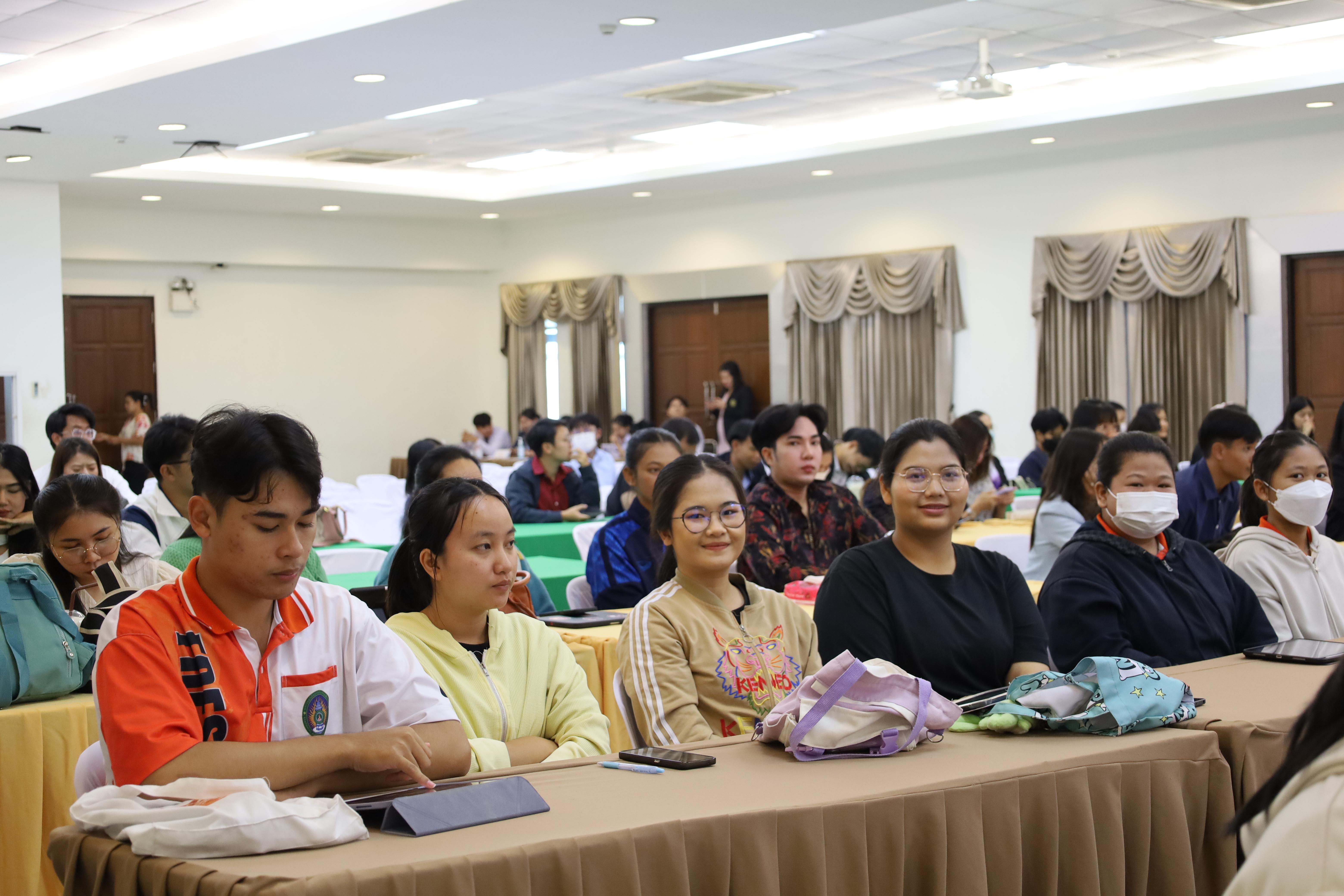 40. กิจกรรมอบรมเชิงปฏิบัติการนวัตกรรมทางการศึกษารูปแบบ PTRU