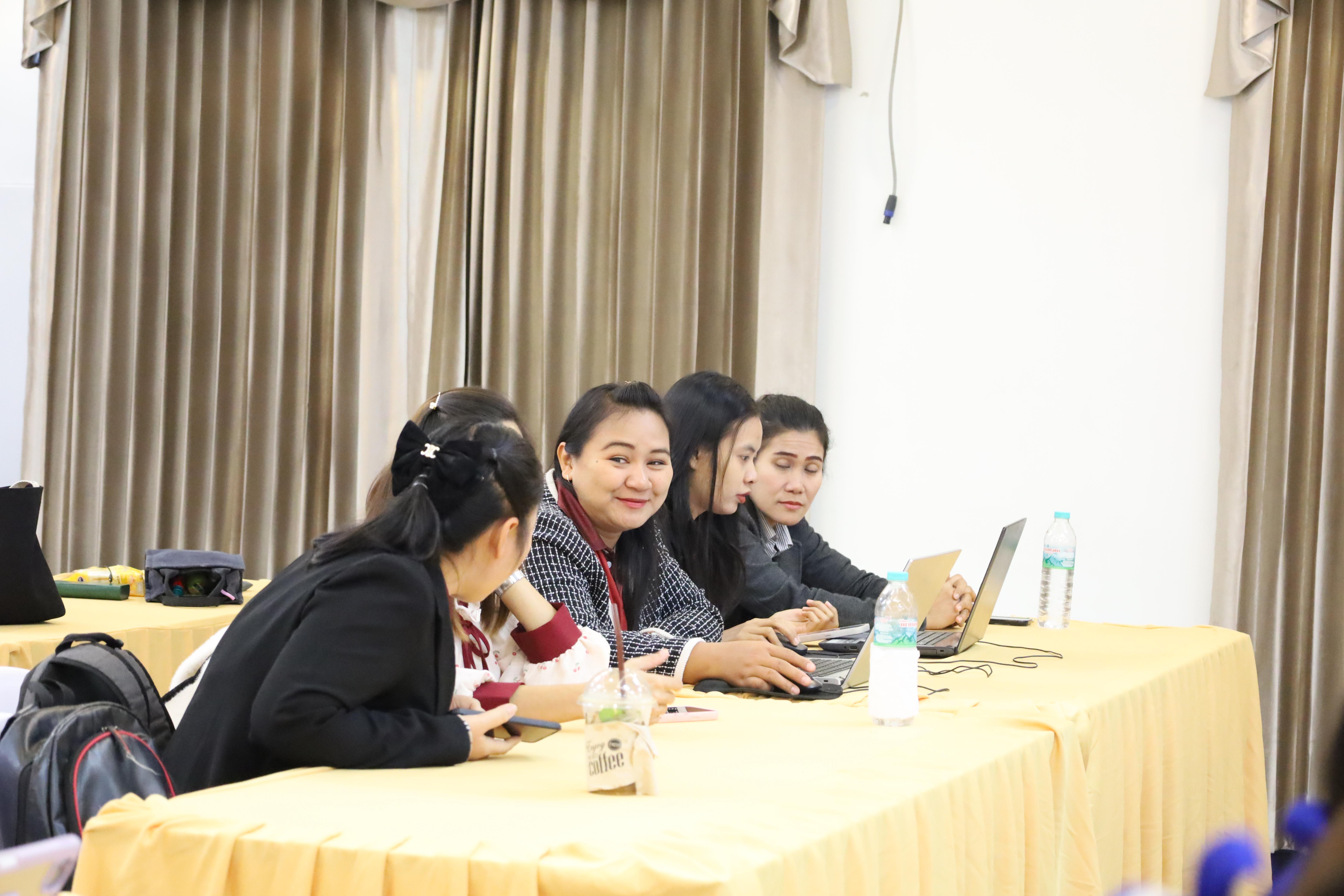 61. กิจกรรมอบรมเชิงปฏิบัติการนวัตกรรมทางการศึกษารูปแบบ PTRU วันที่ 2