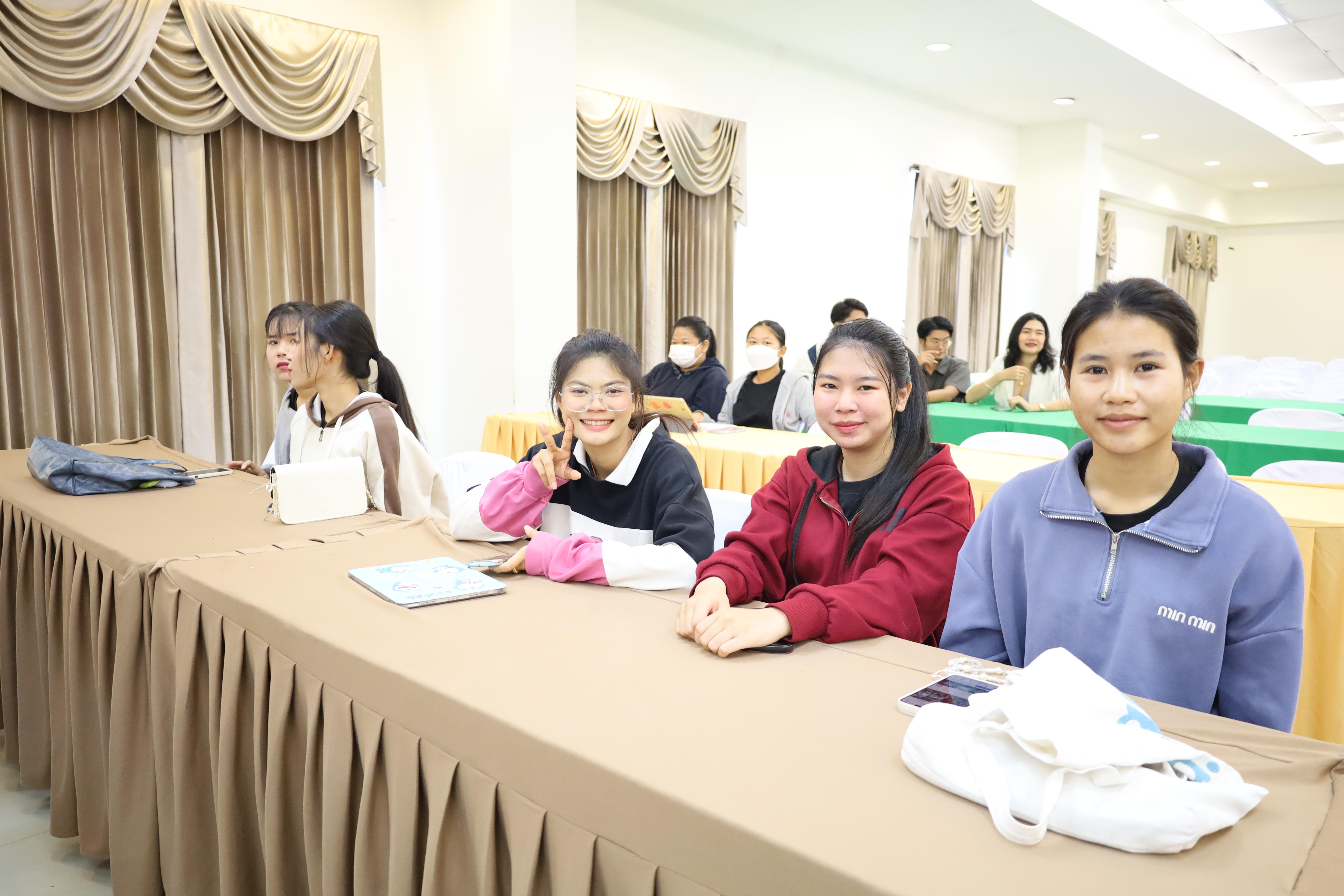 64. กิจกรรมอบรมเชิงปฏิบัติการนวัตกรรมทางการศึกษารูปแบบ PTRU วันที่ 2