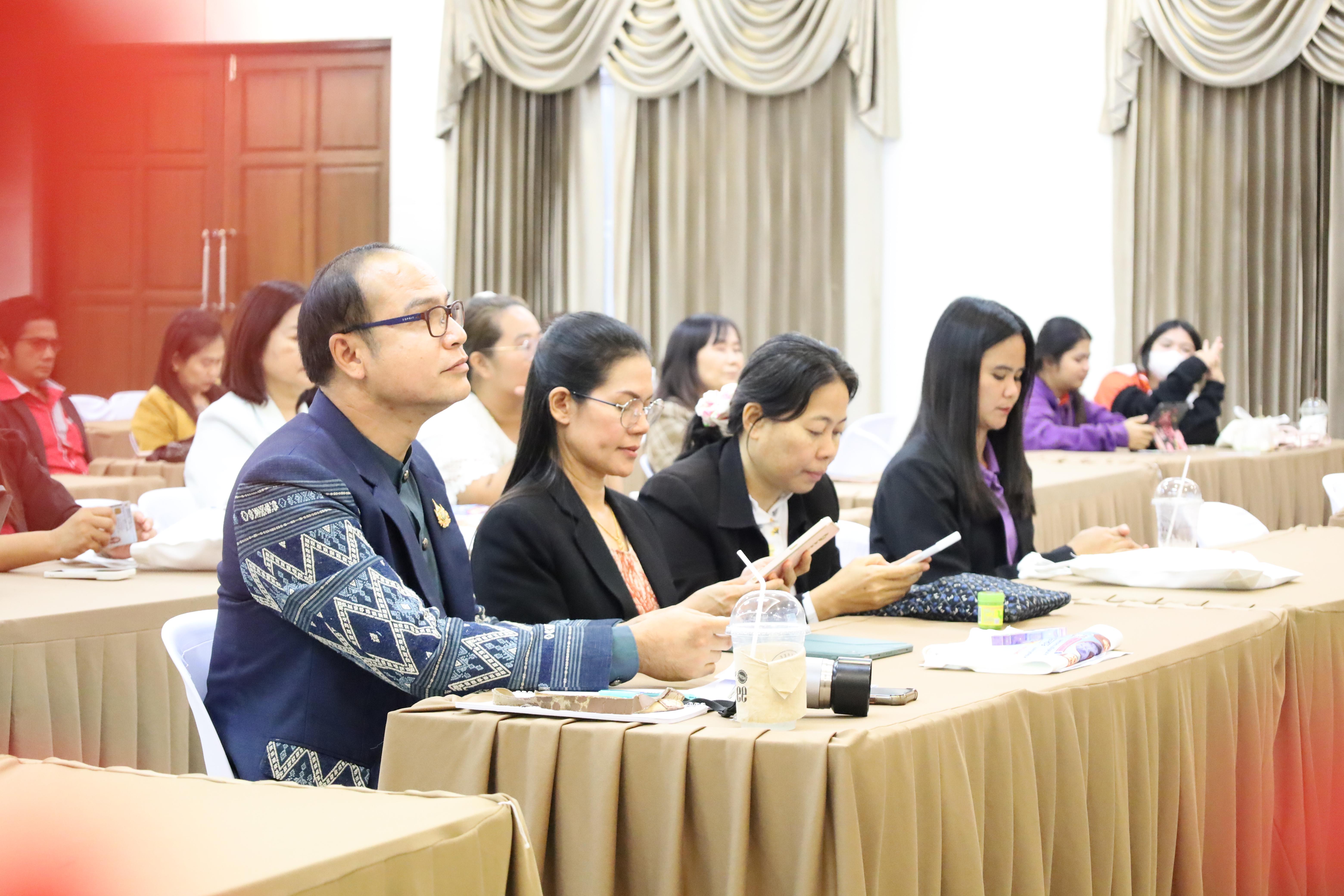 170. กิจกรรมอบรมเชิงปฏิบัติการนวัตกรรมทางการศึกษารูปแบบ PTRU วันที่ 2