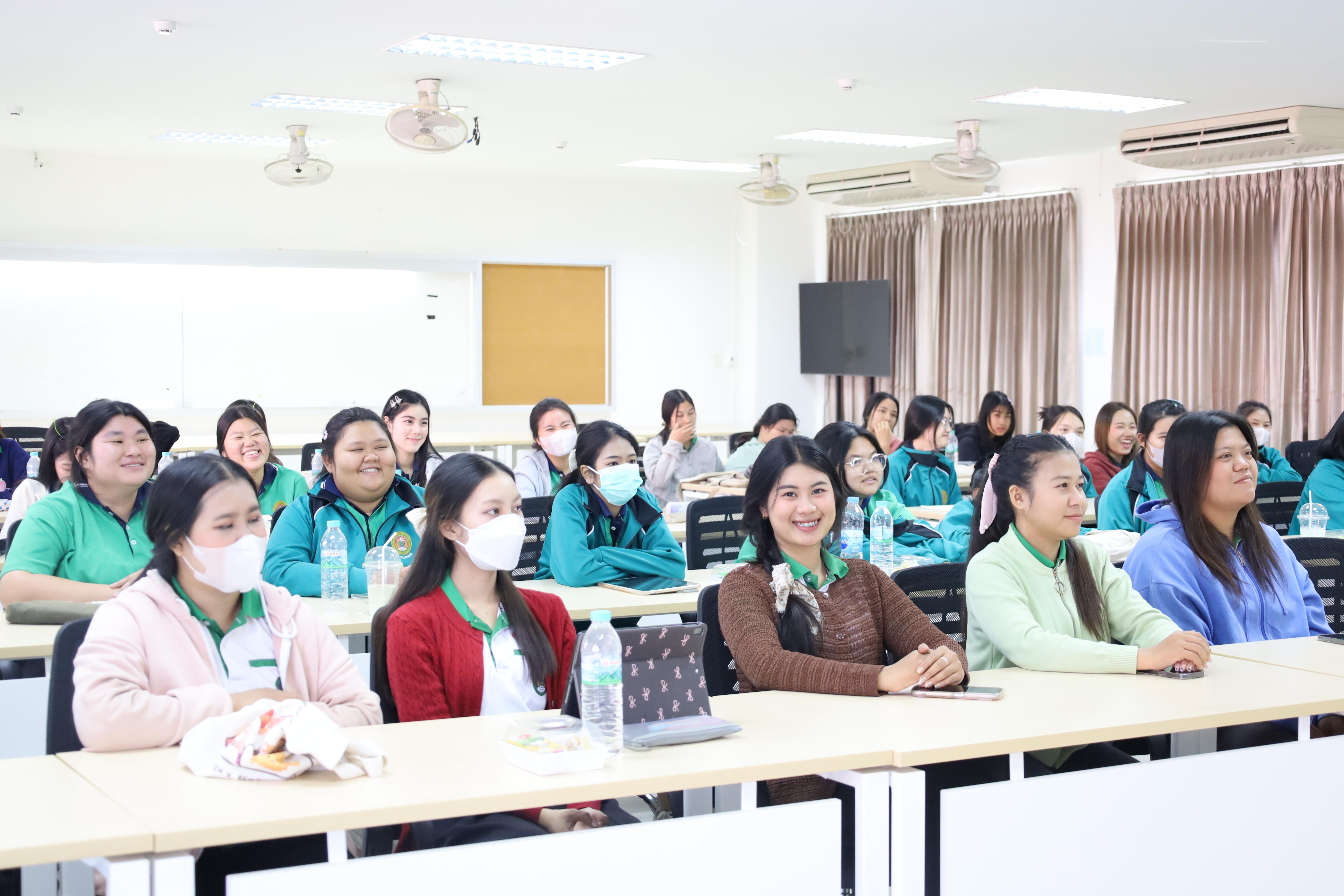8. กิจกรรมอบรมเชิงปฏิบัติการศิลปะการแสดงละคร โปรแกรมวิชาการศึกษาปฐมวัย