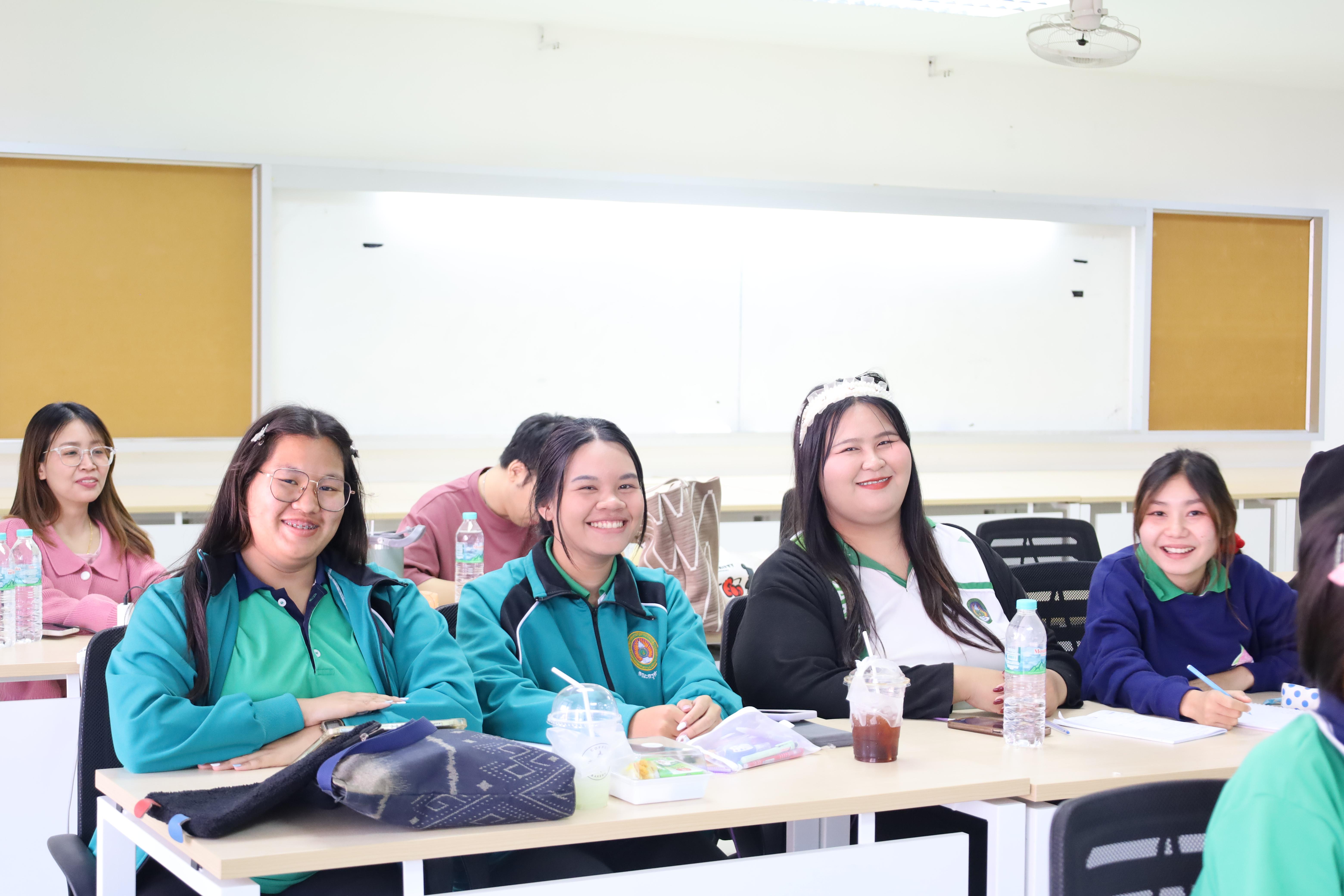 18. กิจกรรมอบรมเชิงปฏิบัติการศิลปะการแสดงละคร โปรแกรมวิชาการศึกษาปฐมวัย