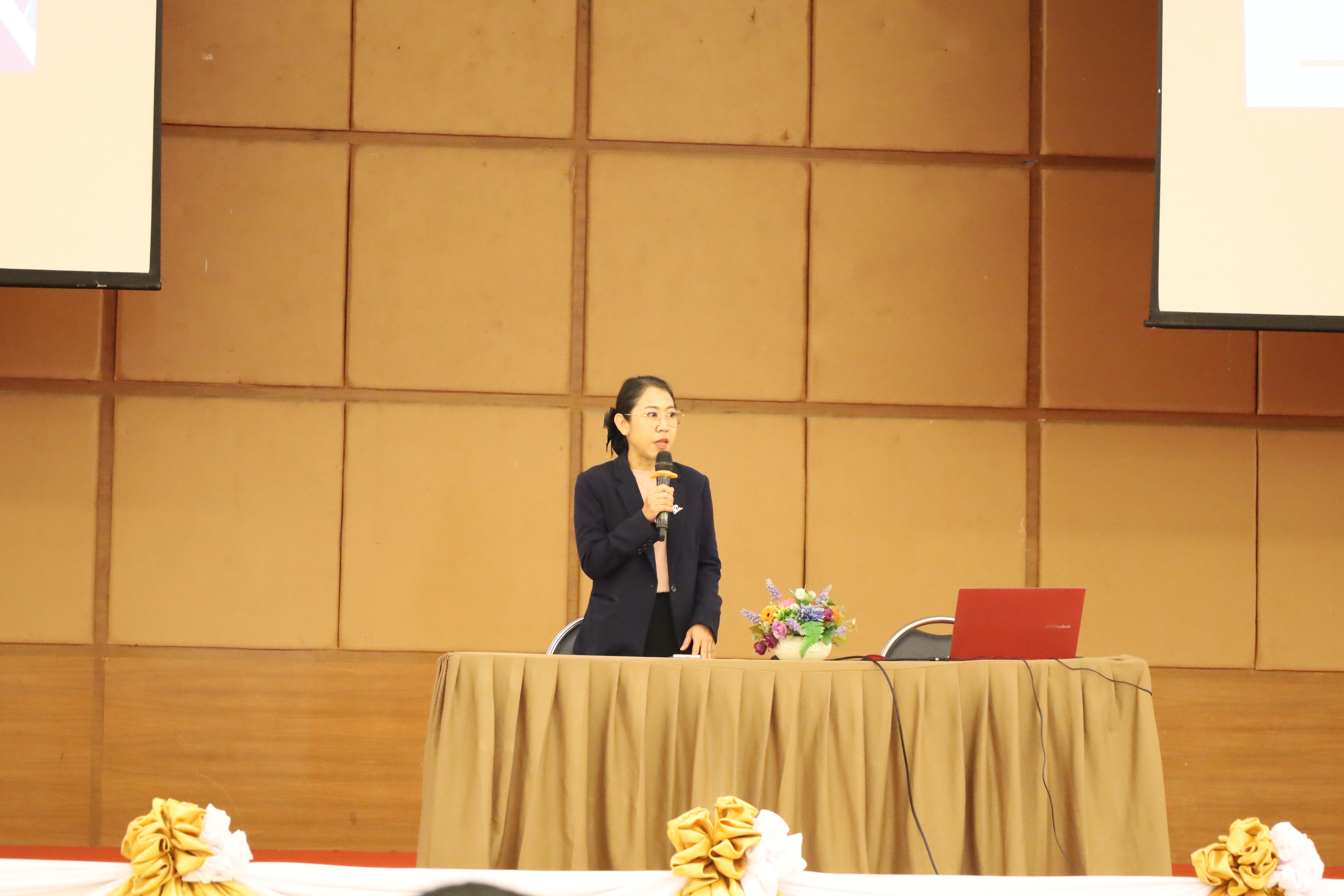 18. กิจกรรมสัมมนาและนำเสนอนวัตกรรมทางการศึกษานักศึกษาฝึกประสบการณ์วิชาชีพครู