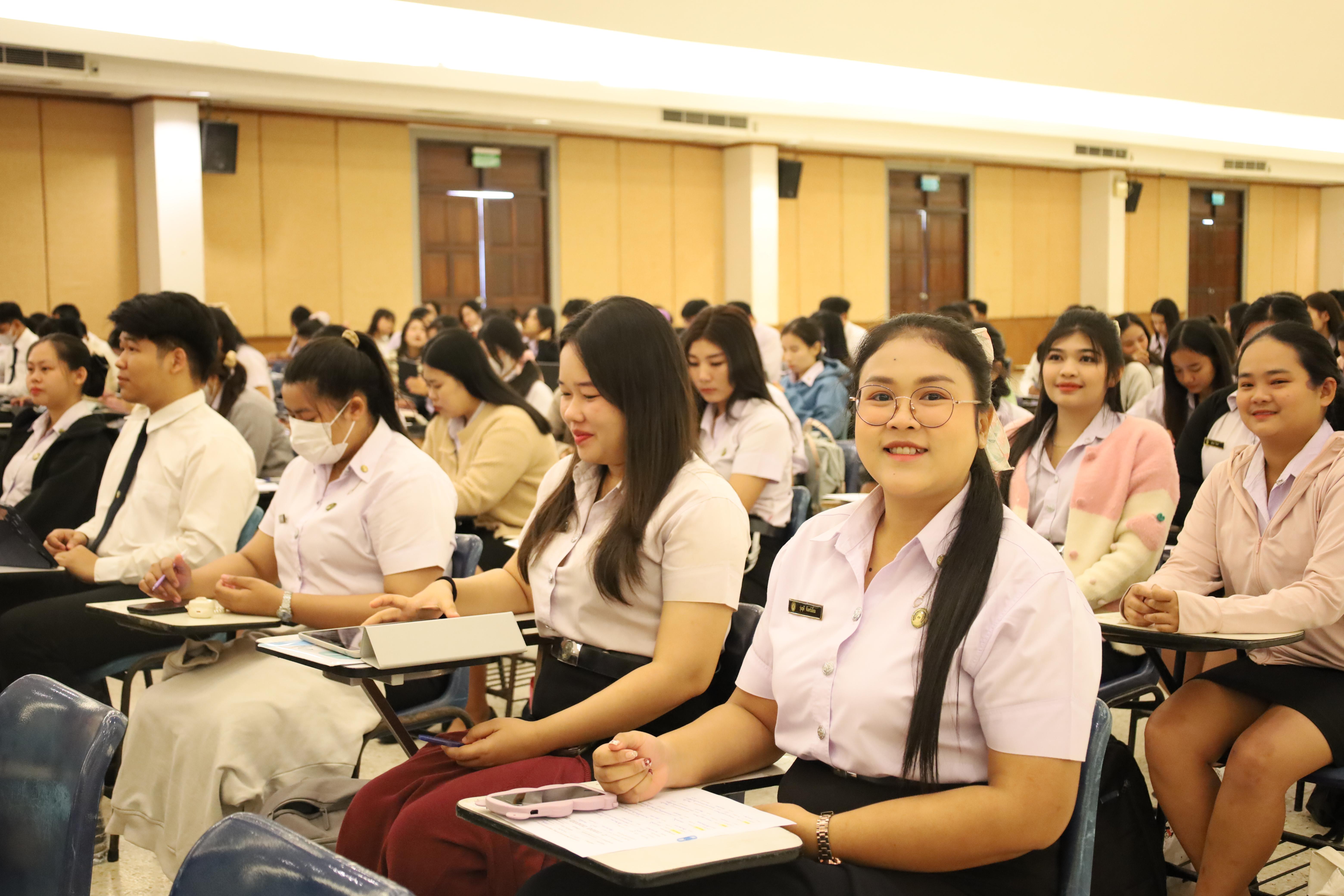 82. กิจกรรมสัมมนาและนำเสนอนวัตกรรมทางการศึกษานักศึกษาฝึกประสบการณ์วิชาชีพครู