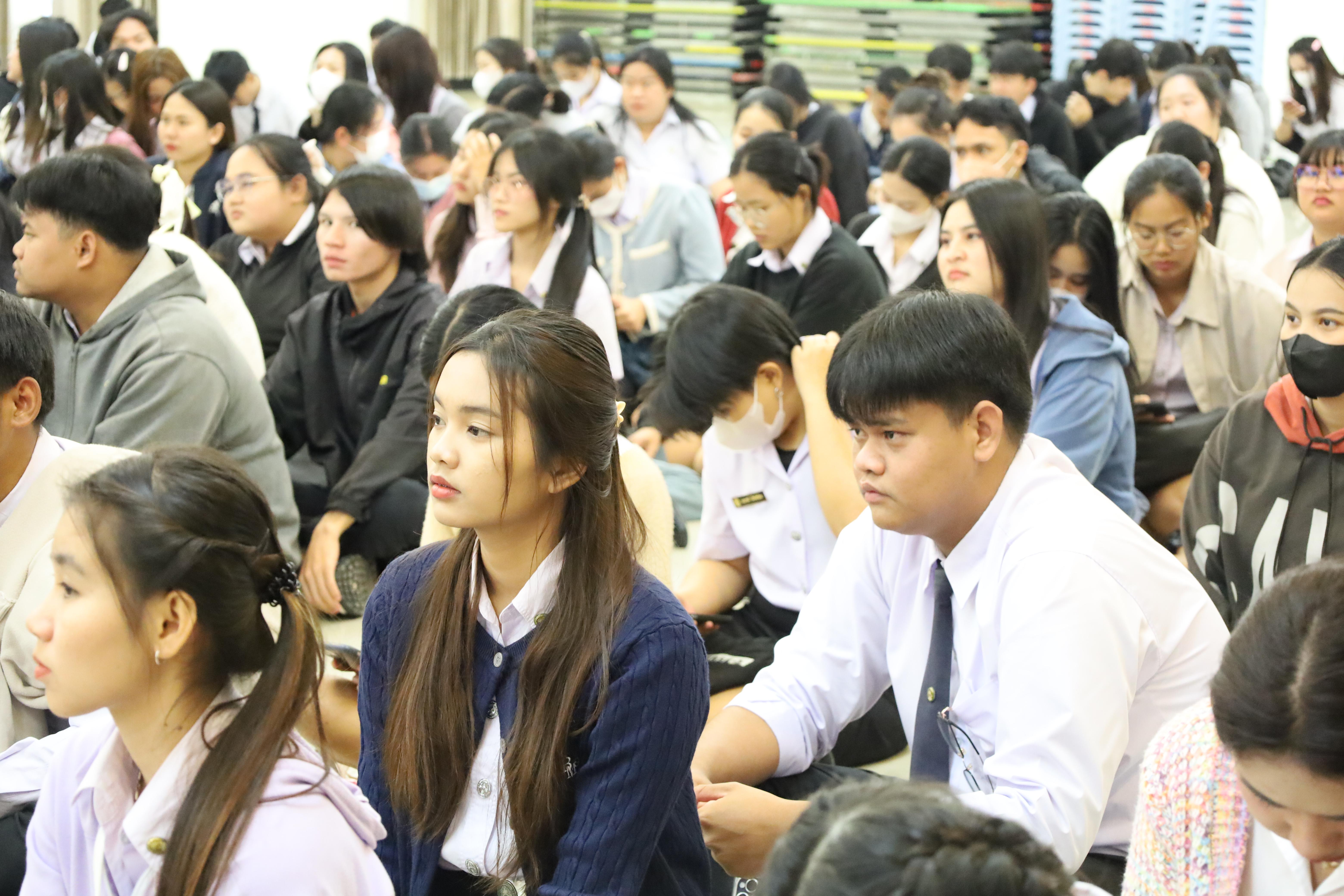 8. การประชุมนักศึกษา ชั้นปีที่ 3 เพื่อพิจารณาโรงเรียนฝึกประสบการณ์วิชาชีพครู ปีการศึกษา 2568