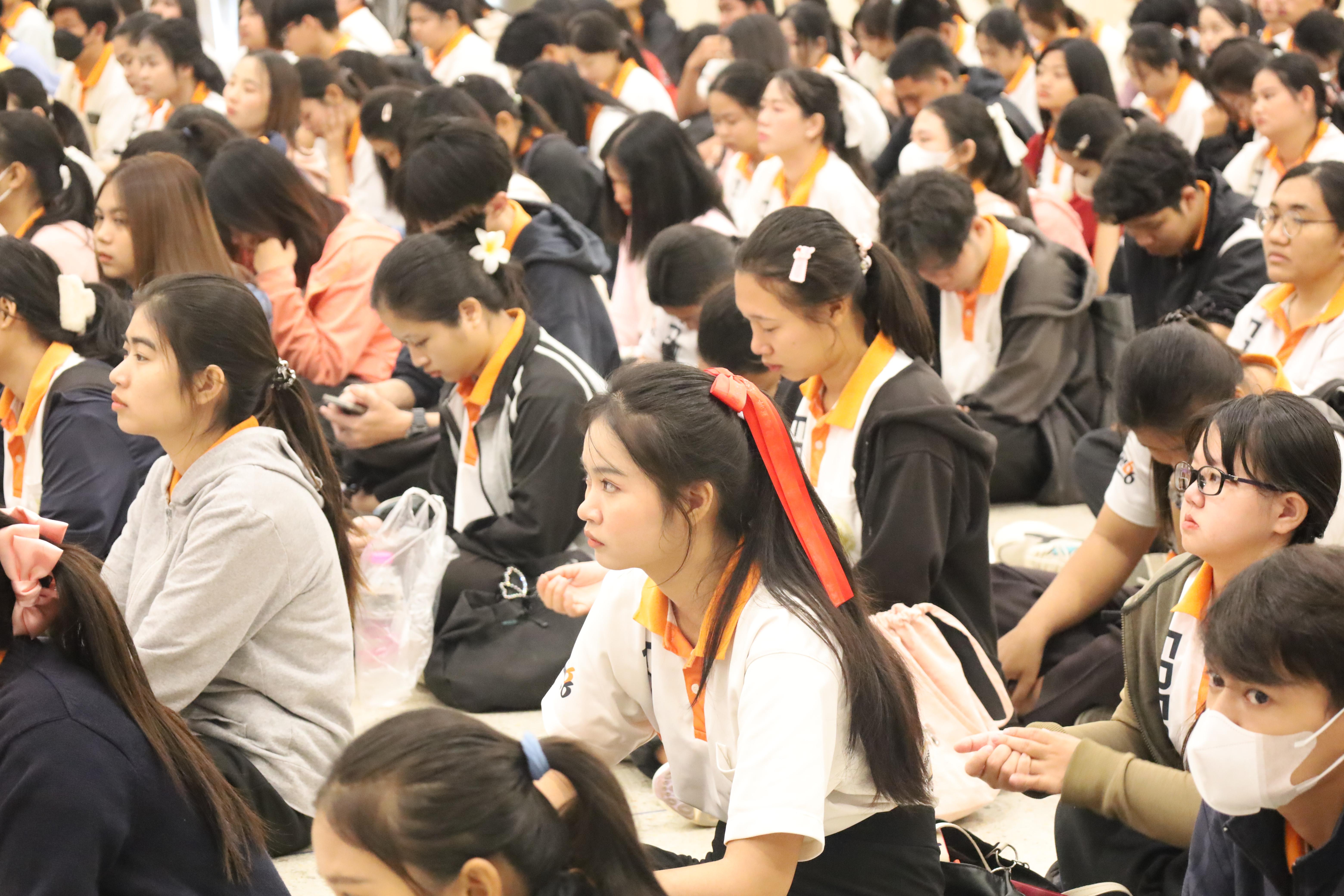 39. กิจกรรมอบรมพัฒนาทักษะนักศึกษาตามสมรรถนะ ชั้นปีที่ 2