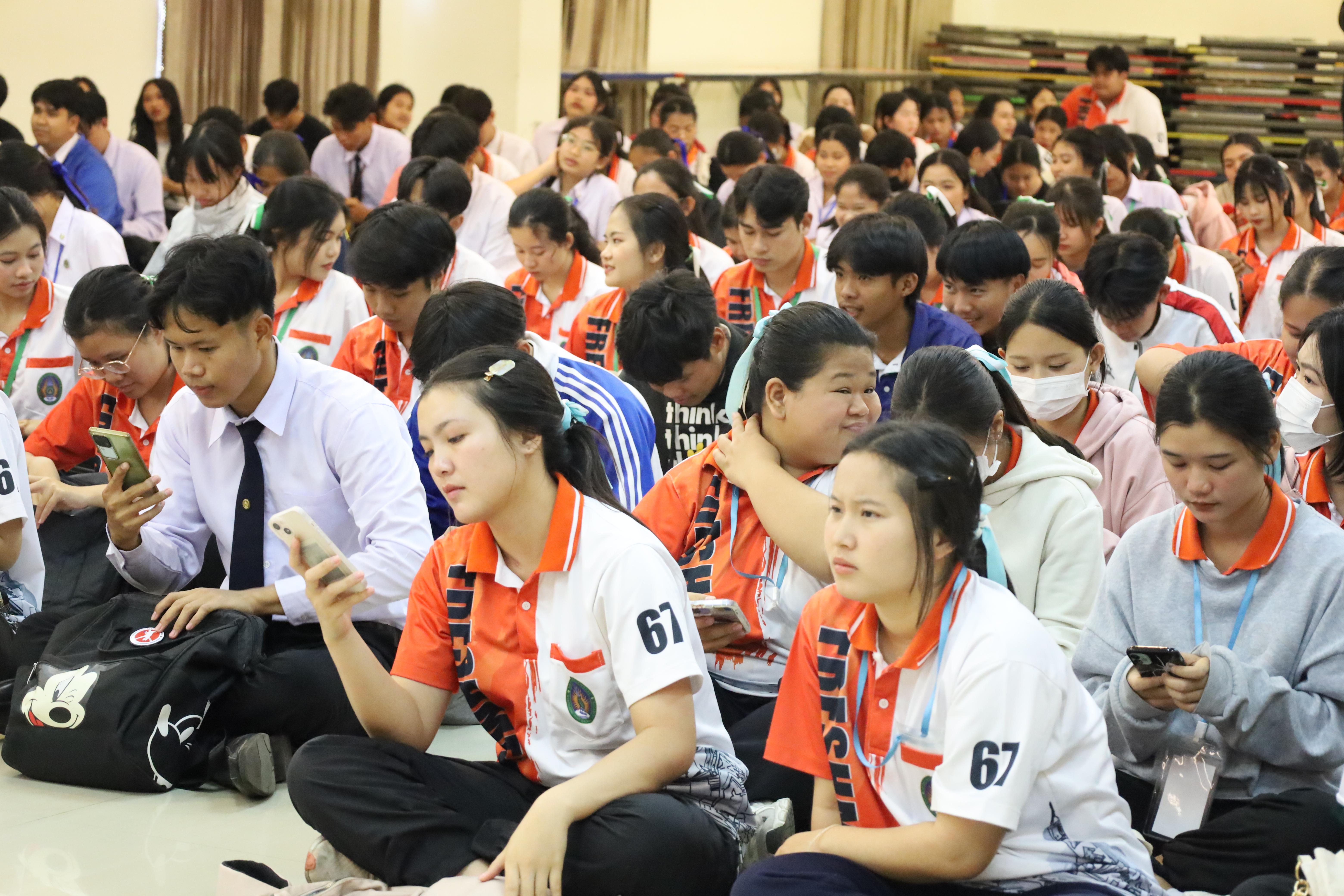 15. กิจกรรมโครงการรณรงค์สร้างความตระหนักรู้เรื่องการจัดการขยะมูลฝอยและการอนุรักษ์พลังงานภายในมหาวิทยาลัยฯ