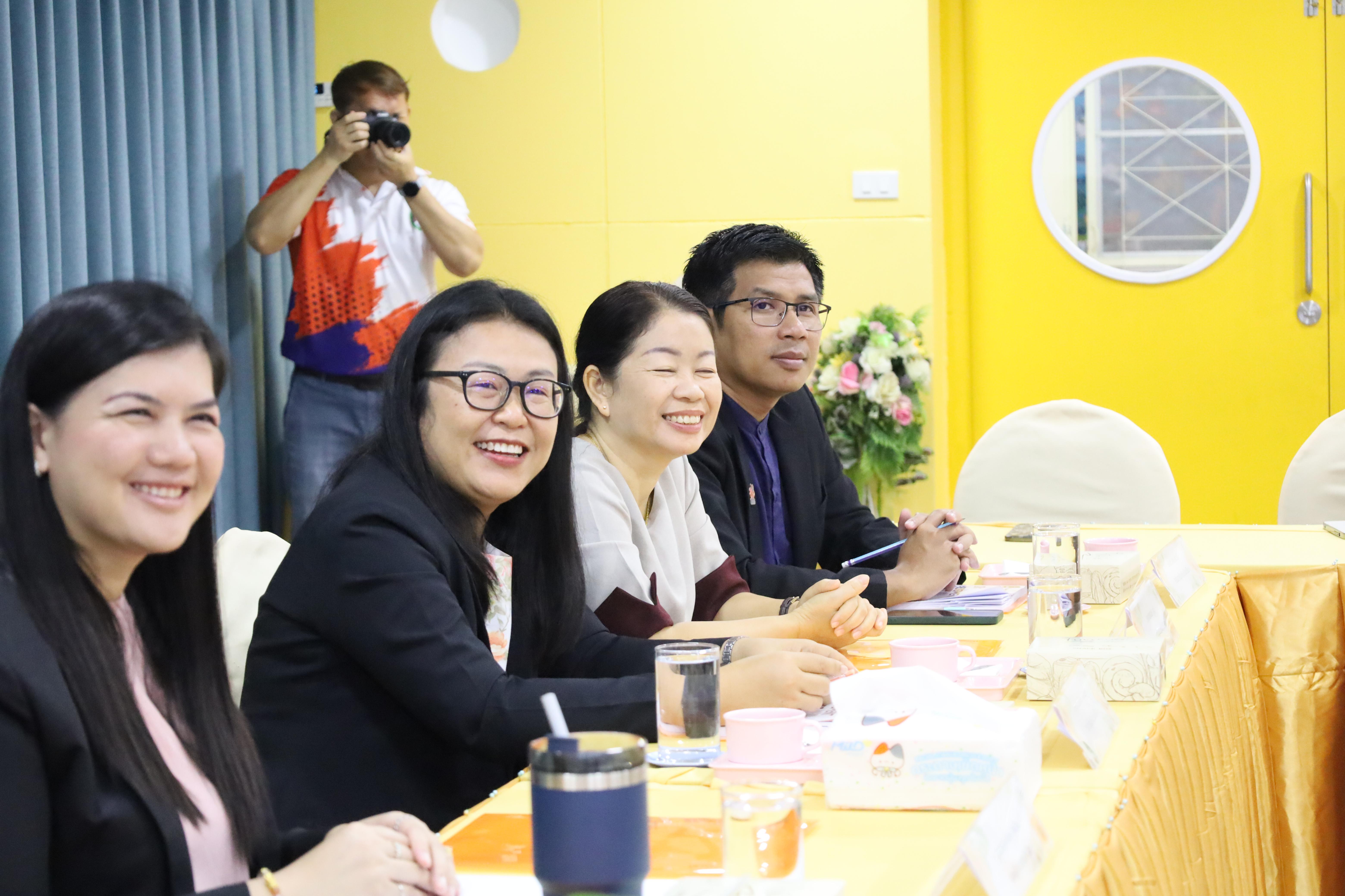 100. การตรวจประเมินคุณภาพการศึกษาโรงเรียนอนุบาลราชภัฏกำแพงเพชร