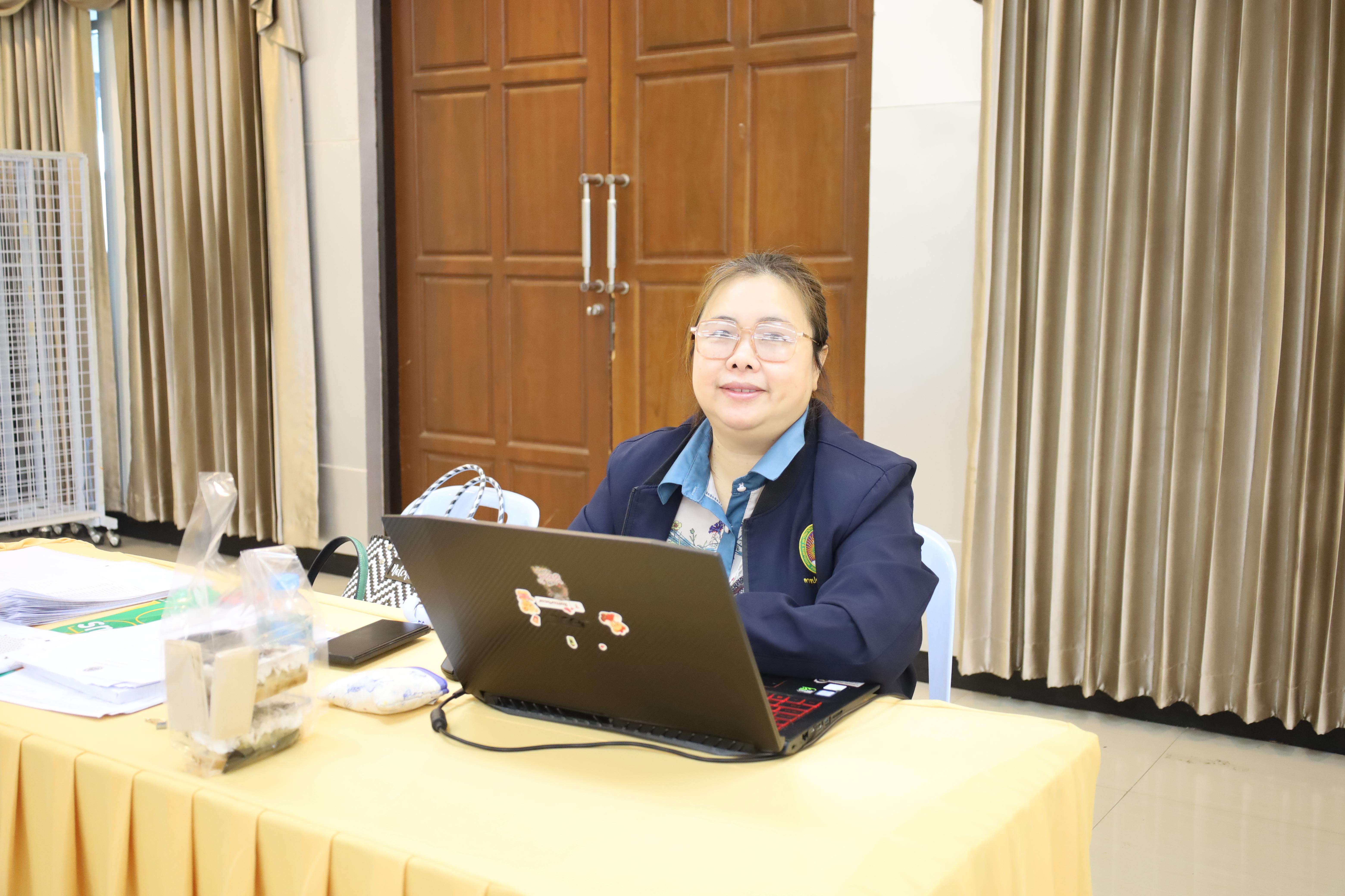 28. กิจกรรมพัฒนาบุคลิกภาพสำหรับครูประถมศึกษา