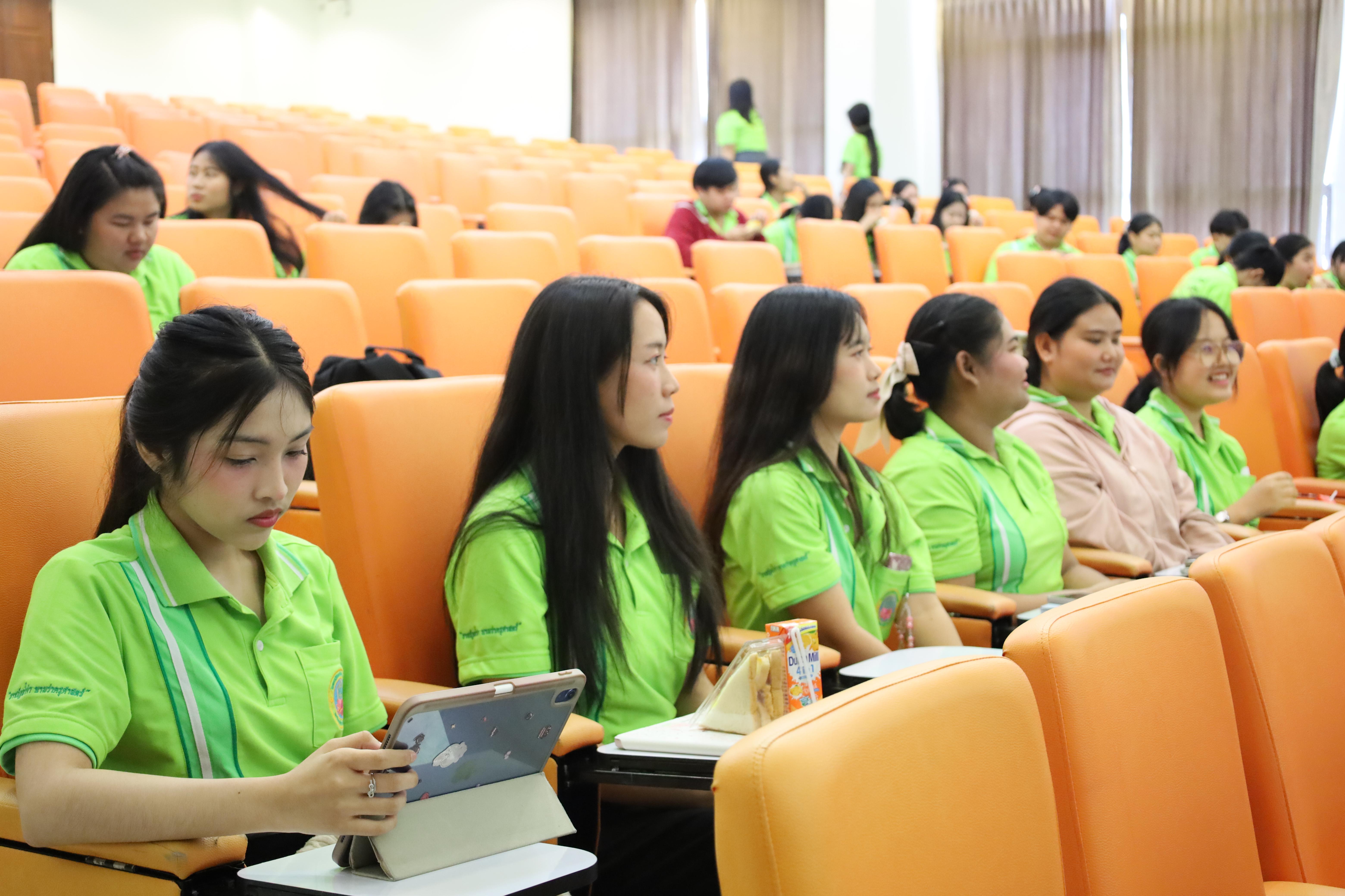 6. กิจกรรมพัฒนาทักษะการจัดการเรียนรู้เชิงสร้างสรรค์วิชาวรรณคดี