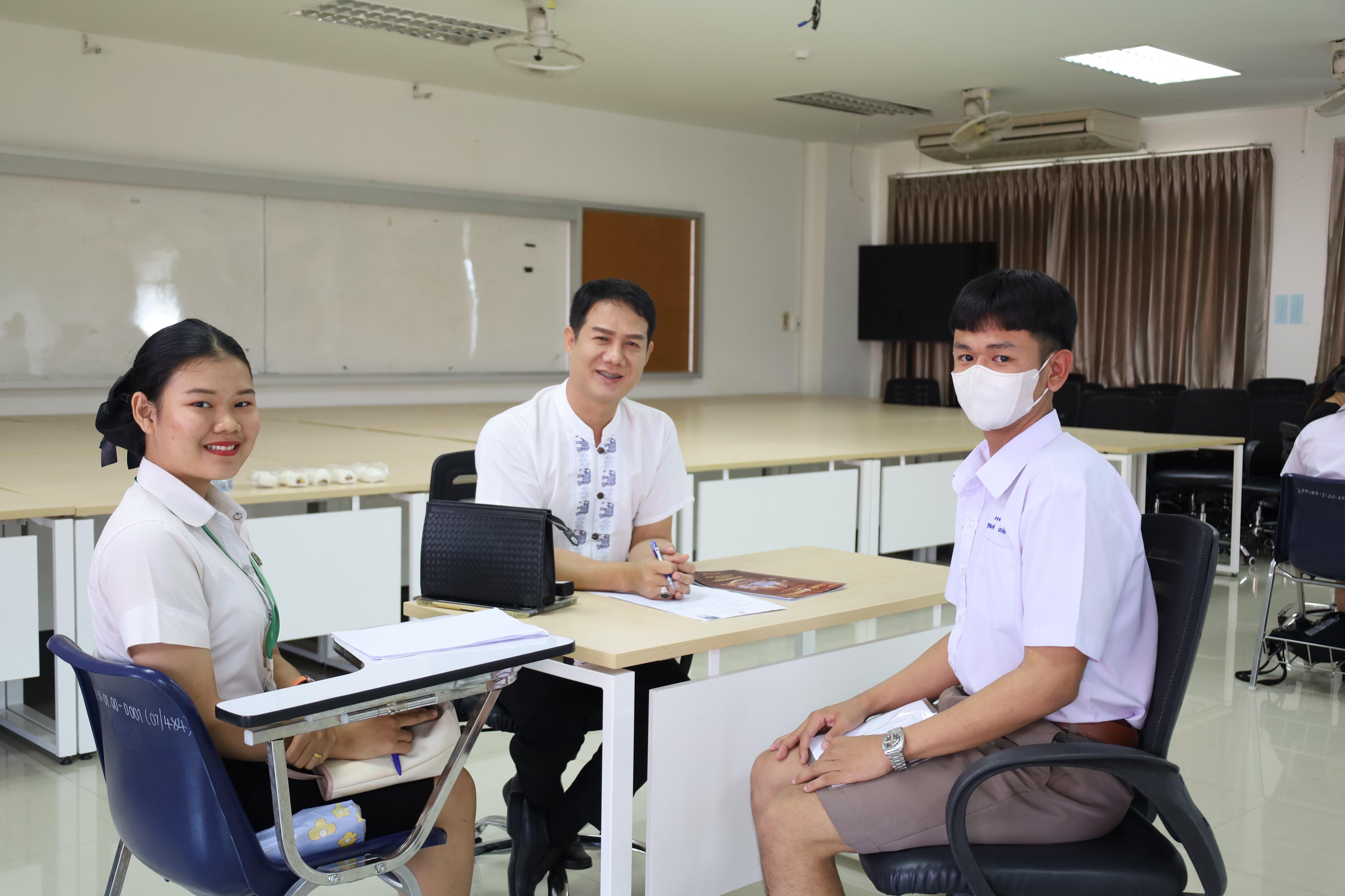 48. บรรยากาศการสอบสัมภาษณ์นักศึกษารอบ 2