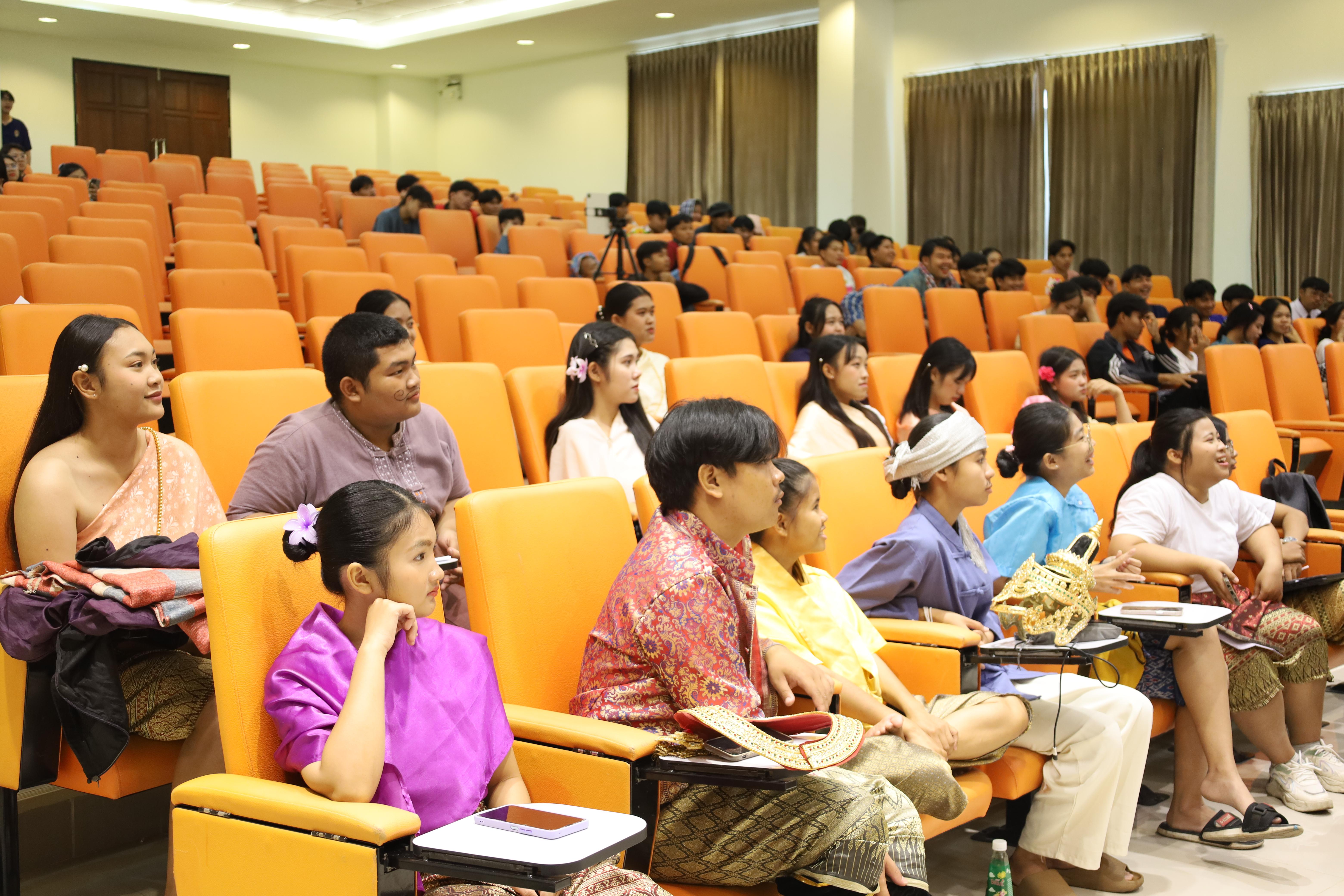 6. การแสดงละครรายวิชาจิตวิทยาสำหรับครู