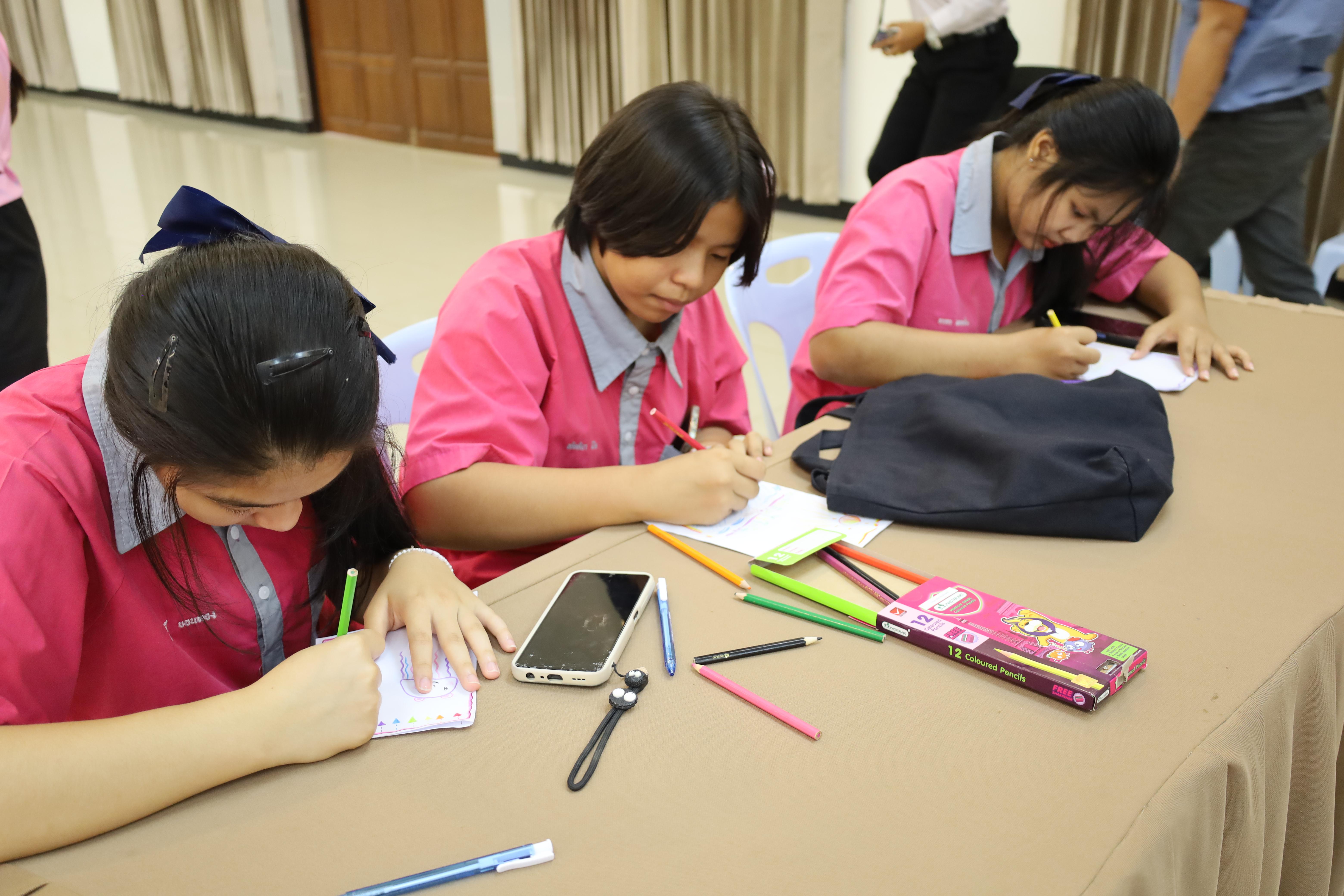 15. โครงการส่งเสริมการจัดการเรียนรู้แบบสะเต็มศึกษา