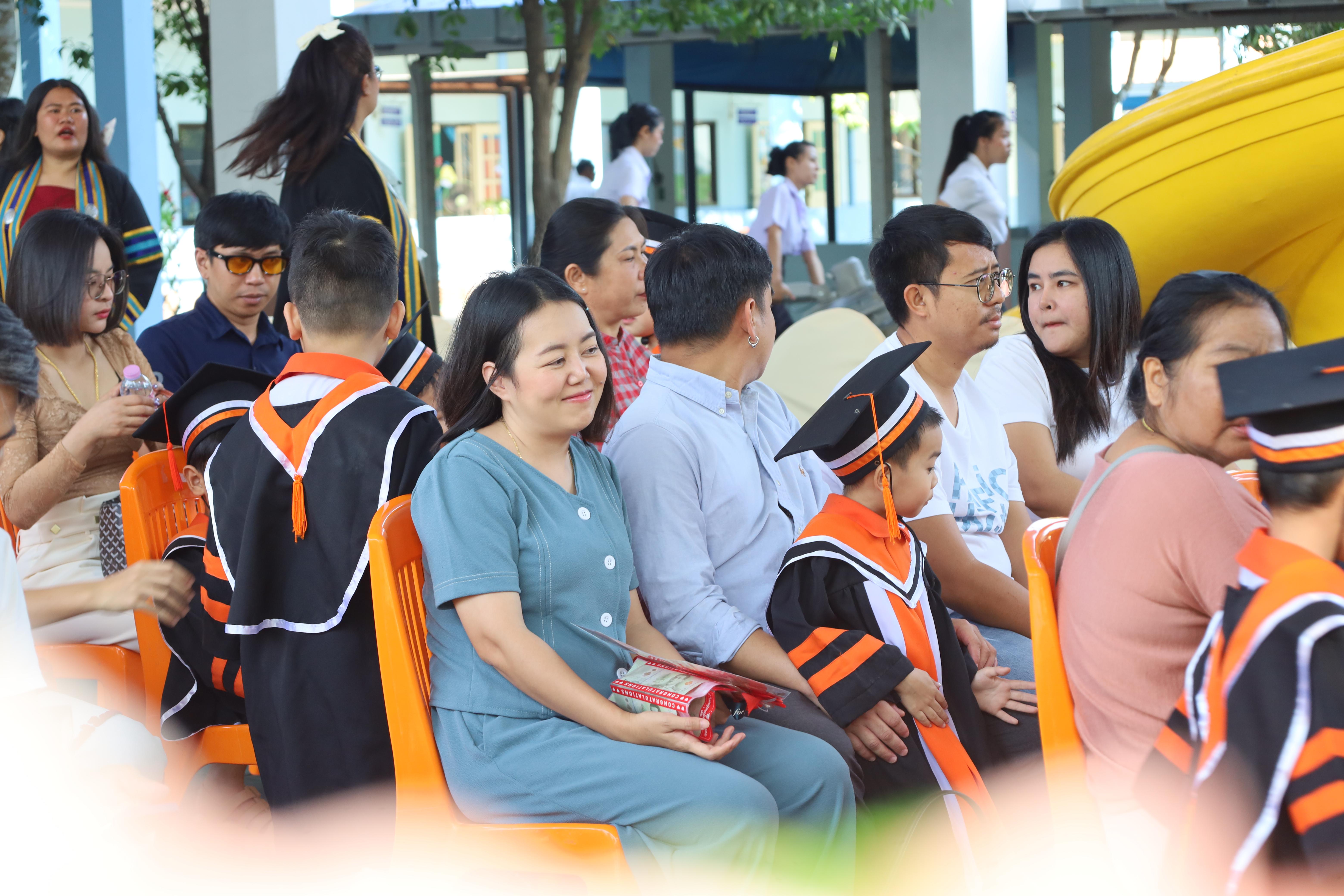 5. กิจกรรมบัณฑิตน้อย โรงเรียนอนุบาลราชภัฏกำแพงเพชร