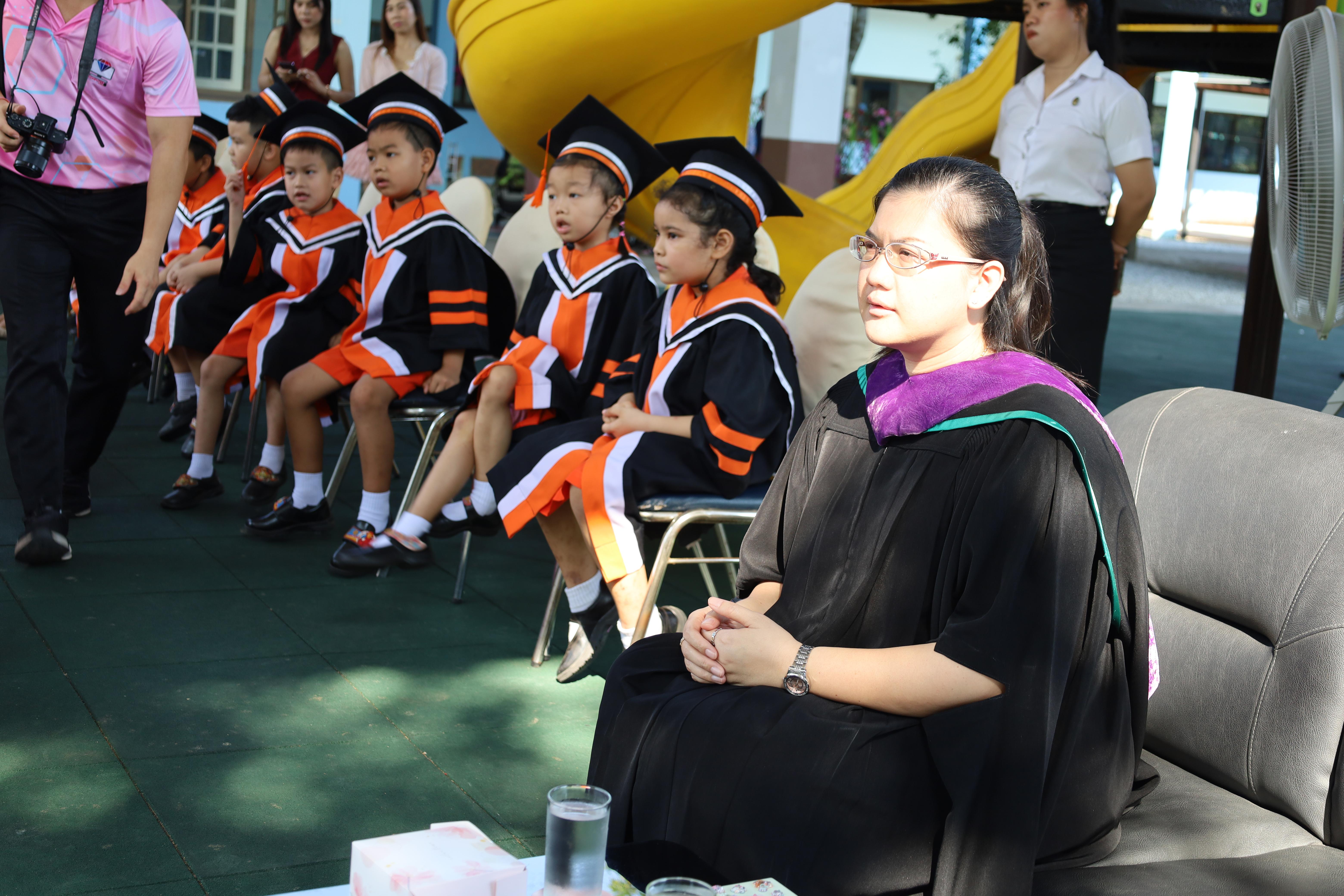 37. กิจกรรมบัณฑิตน้อย โรงเรียนอนุบาลราชภัฏกำแพงเพชร