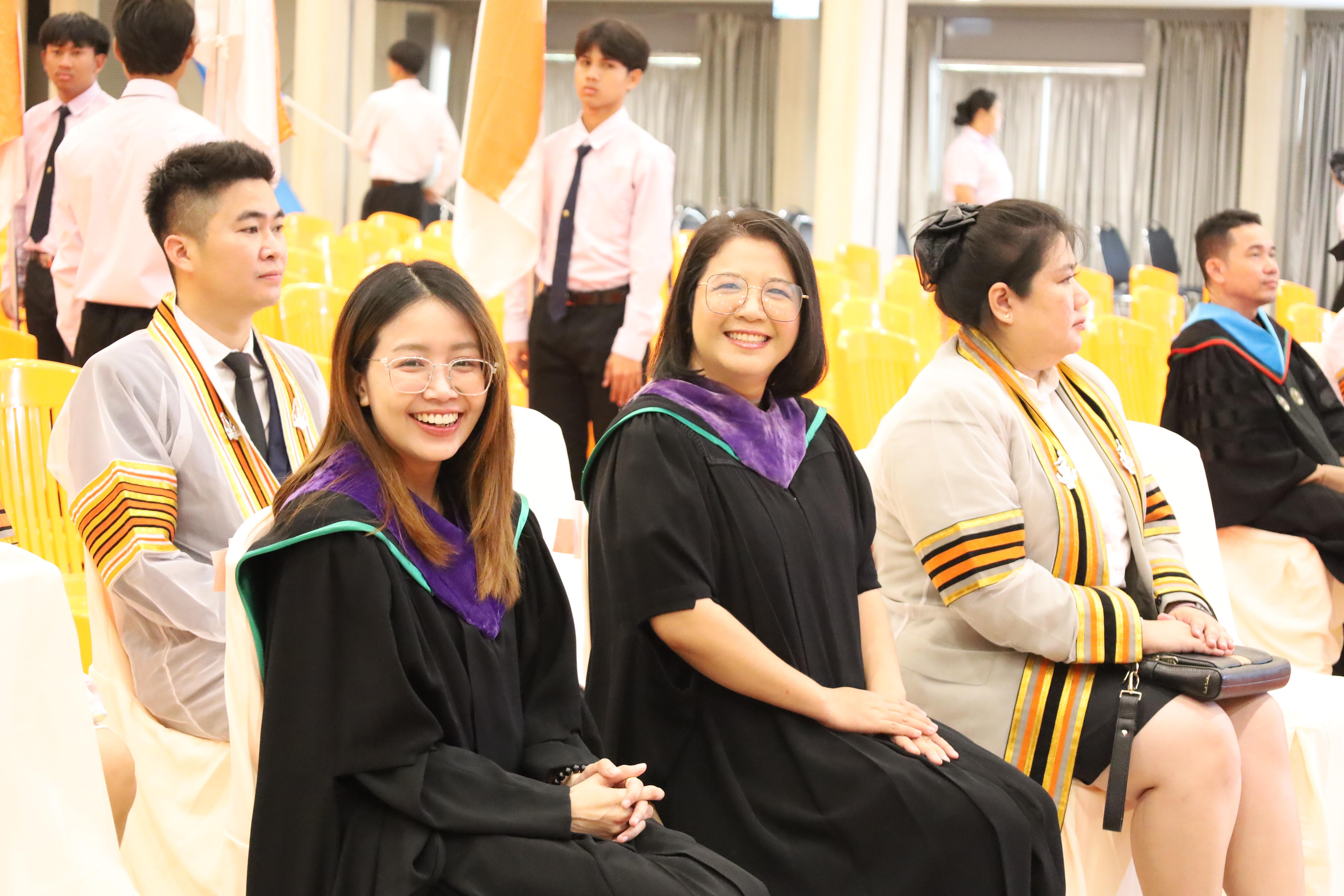 36. งานปัจฉิมนิเทศนักศึกษาหลักสูตรครุศาสตรบัณฑิต