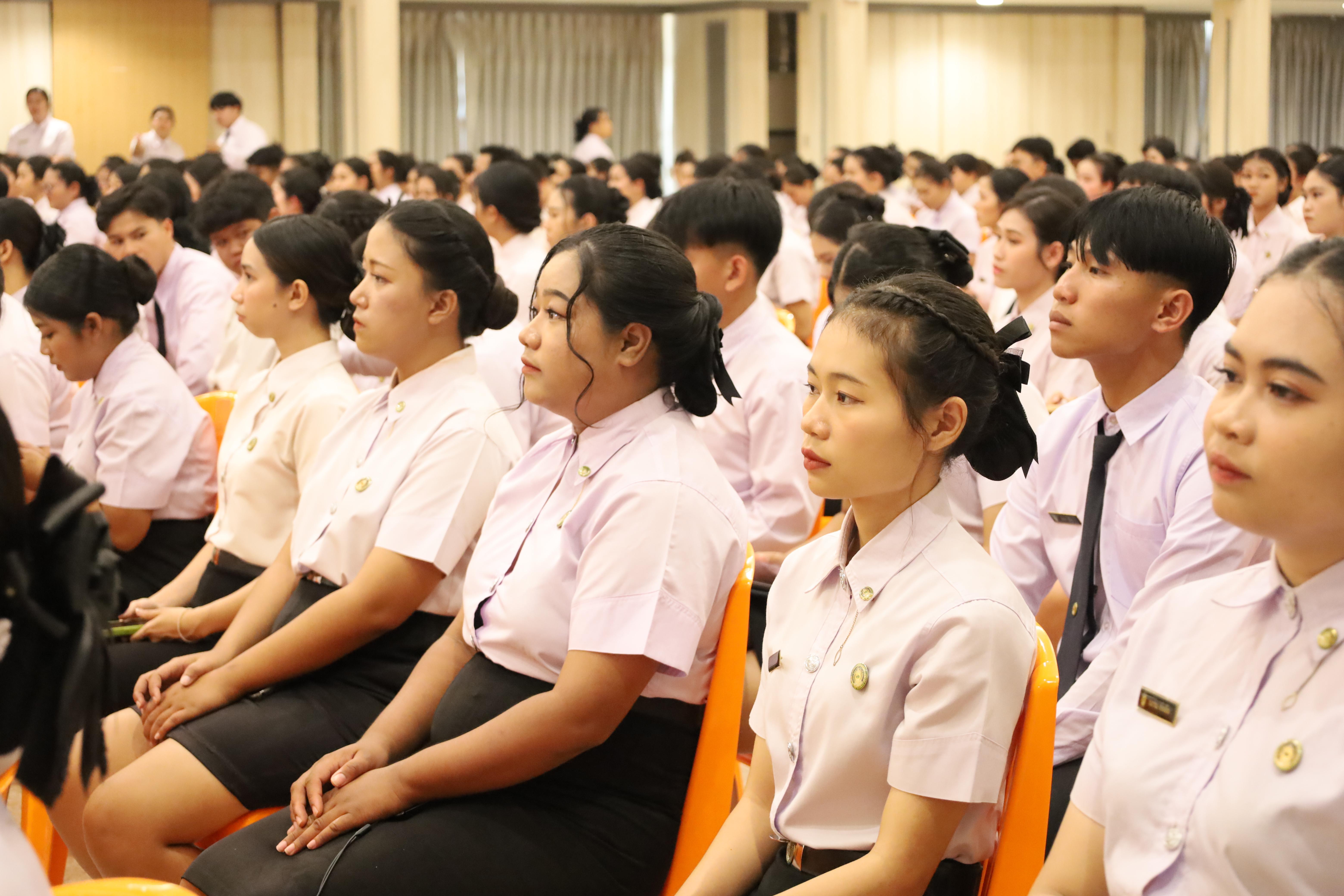 109. งานปัจฉิมนิเทศนักศึกษาหลักสูตรครุศาสตรบัณฑิต