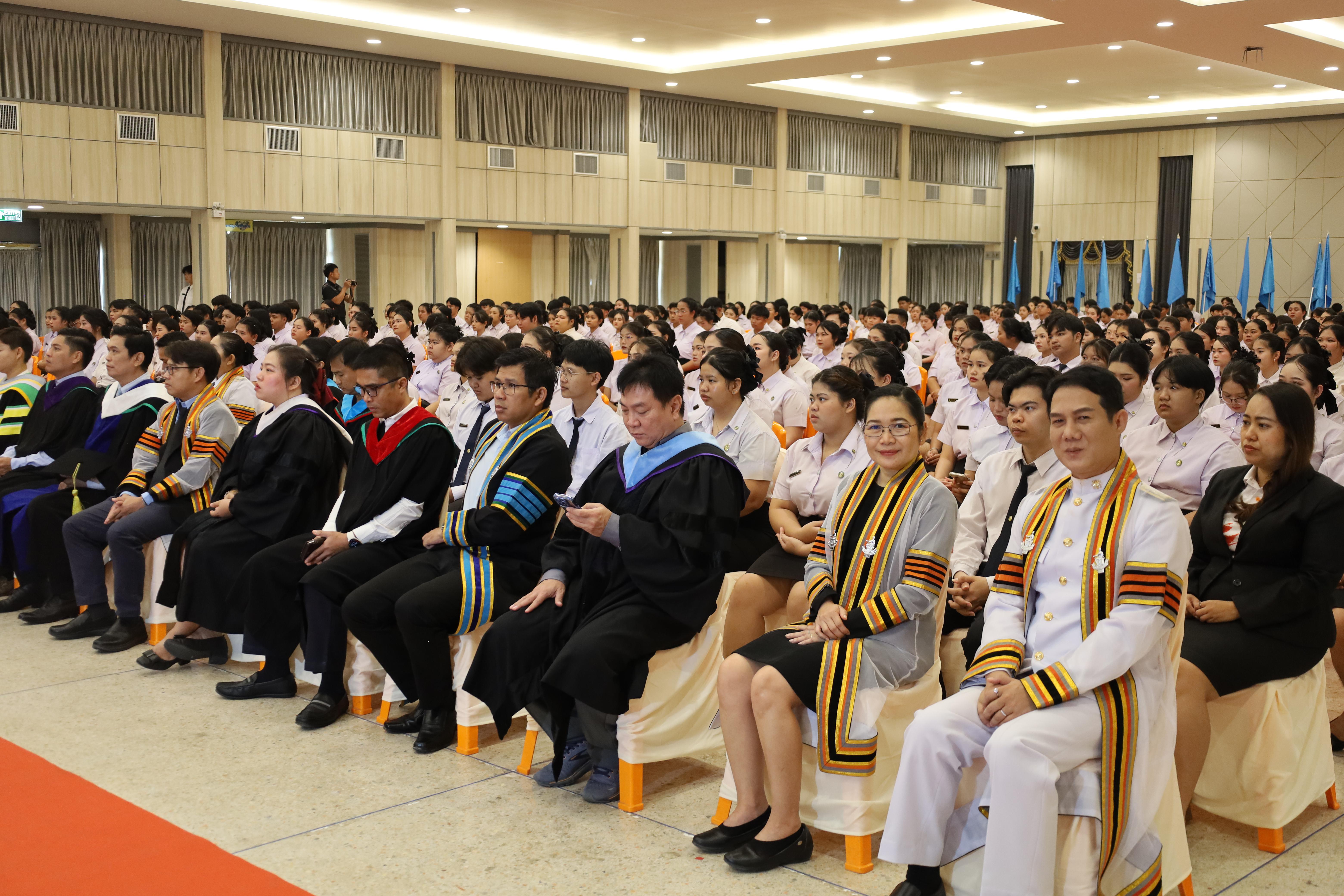 120. งานปัจฉิมนิเทศนักศึกษาหลักสูตรครุศาสตรบัณฑิต