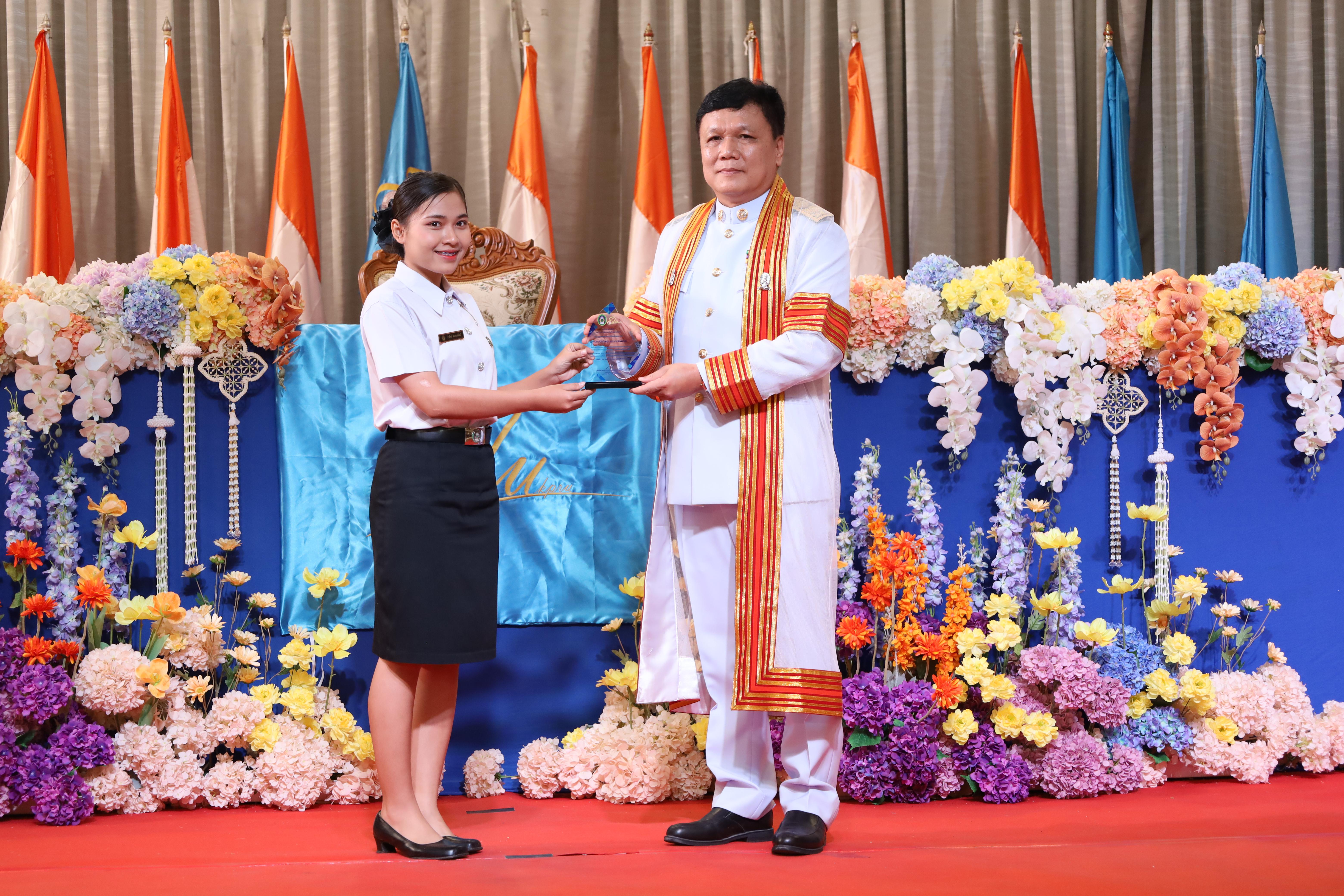 307. งานปัจฉิมนิเทศนักศึกษาหลักสูตรครุศาสตรบัณฑิต