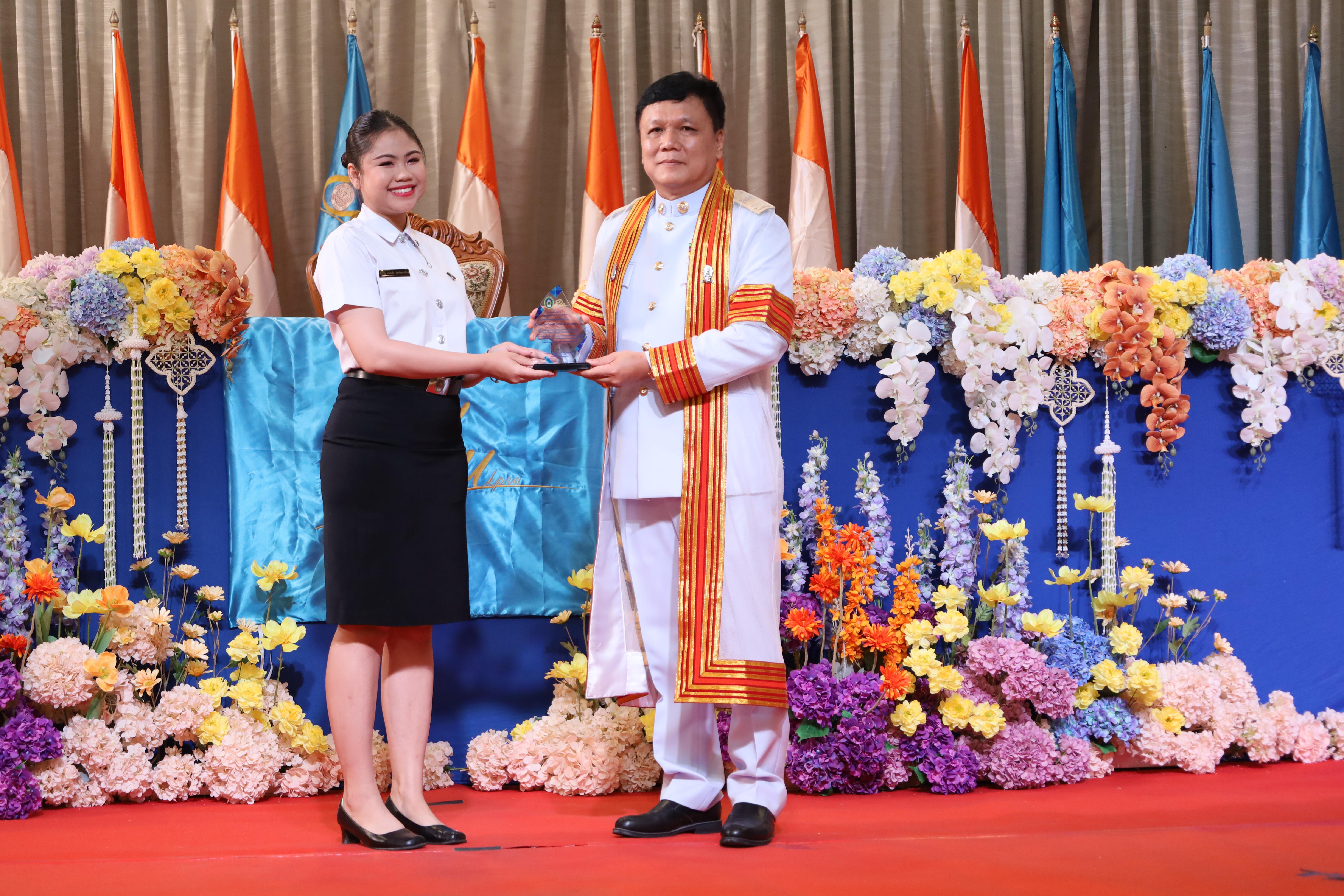 309. งานปัจฉิมนิเทศนักศึกษาหลักสูตรครุศาสตรบัณฑิต