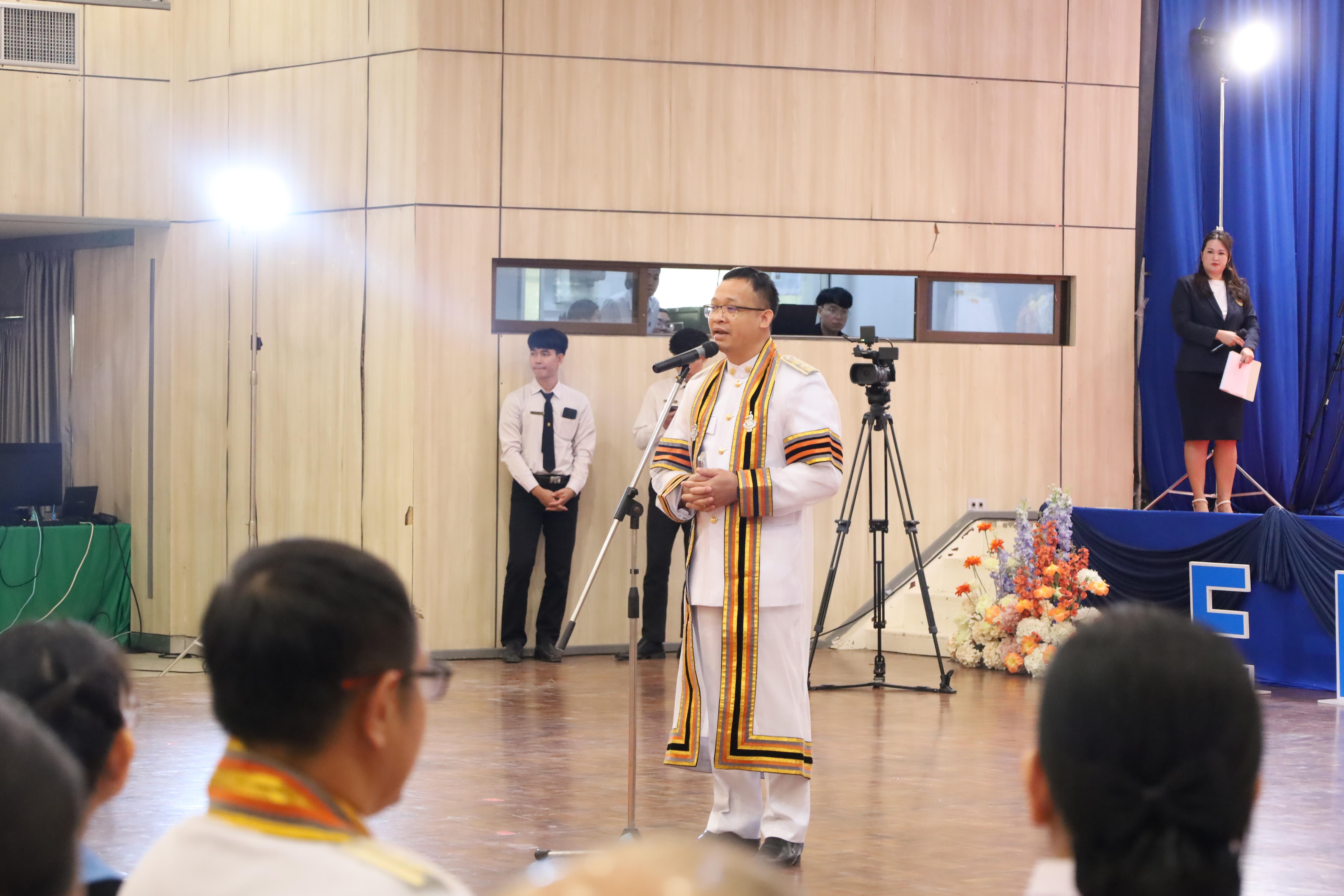 2038. งานปัจฉิมนิเทศนักศึกษาหลักสูตรครุศาสตรบัณฑิต
