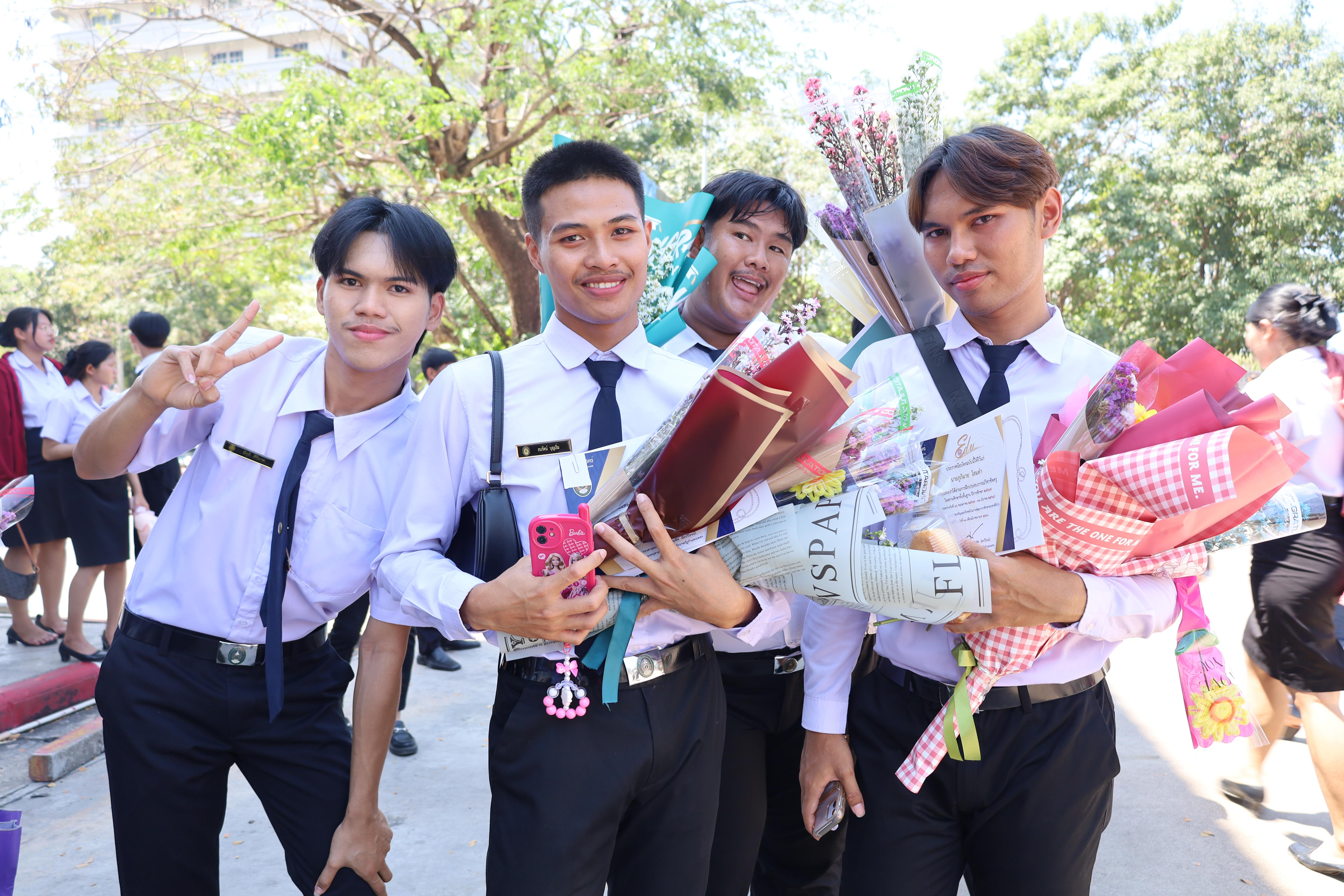 2250. งานปัจฉิมนิเทศนักศึกษาหลักสูตรครุศาสตรบัณฑิต