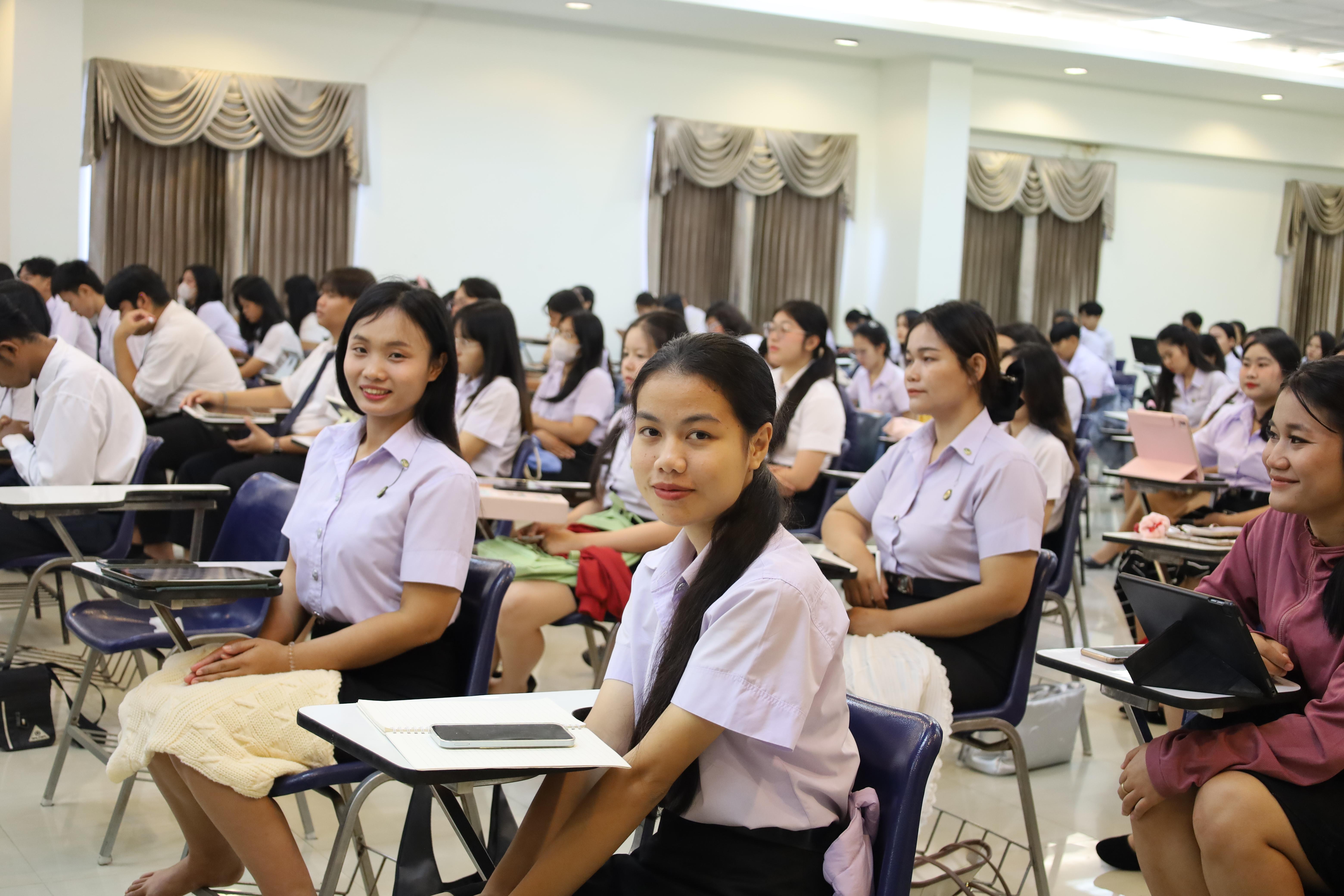 28. กิจกรรมเตรียมความพร้อมเพื่อสอบบรรจุเข้ารับราชการครู สำหรับนักศึกษาหลักสูตรครุศาสตรบัณฑิต
