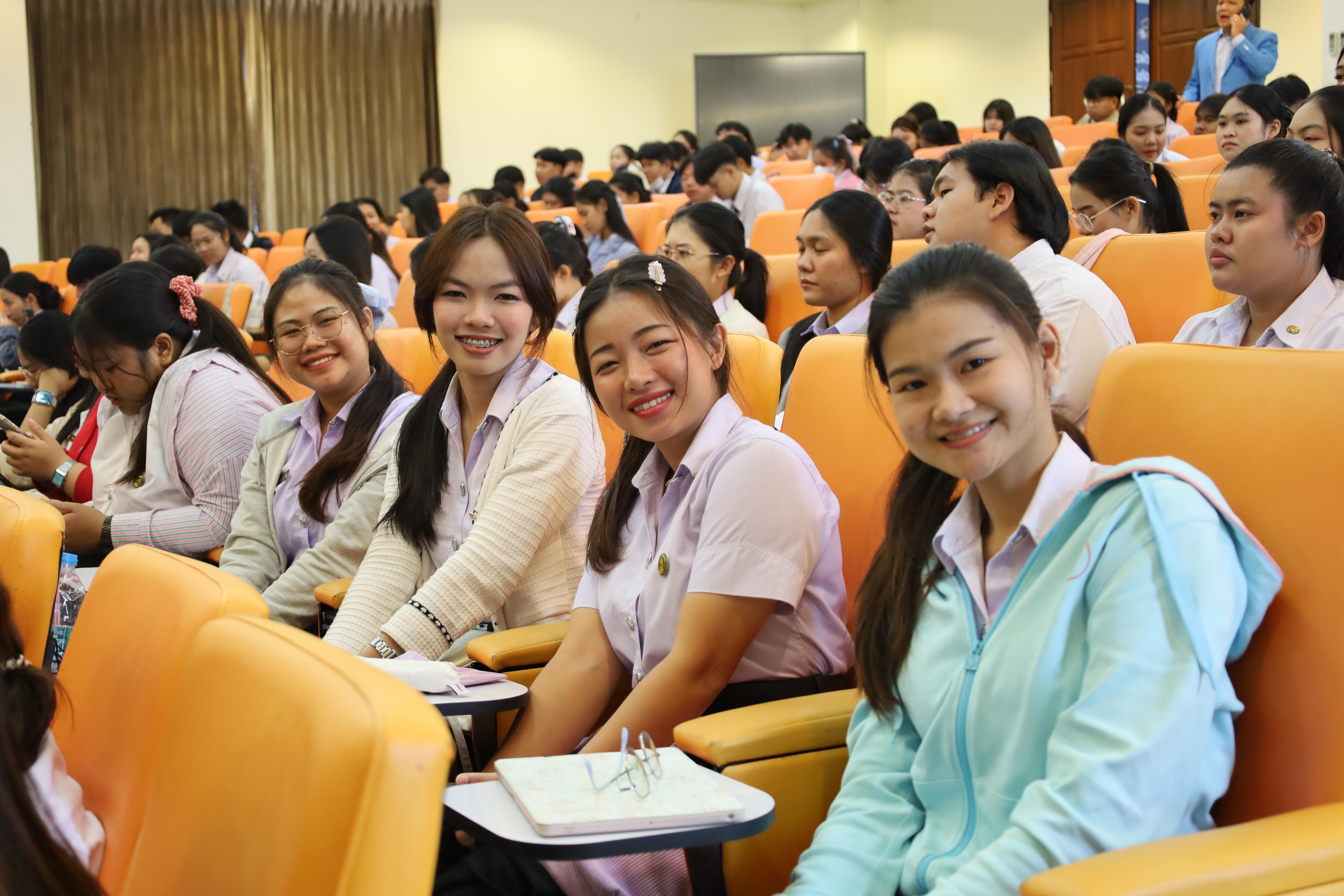 71. กิจกรรมเตรียมความพร้อมเพื่อสอบบรรจุเข้ารับราชการครู สำหรับนักศึกษาหลักสูตรครุศาสตรบัณฑิต