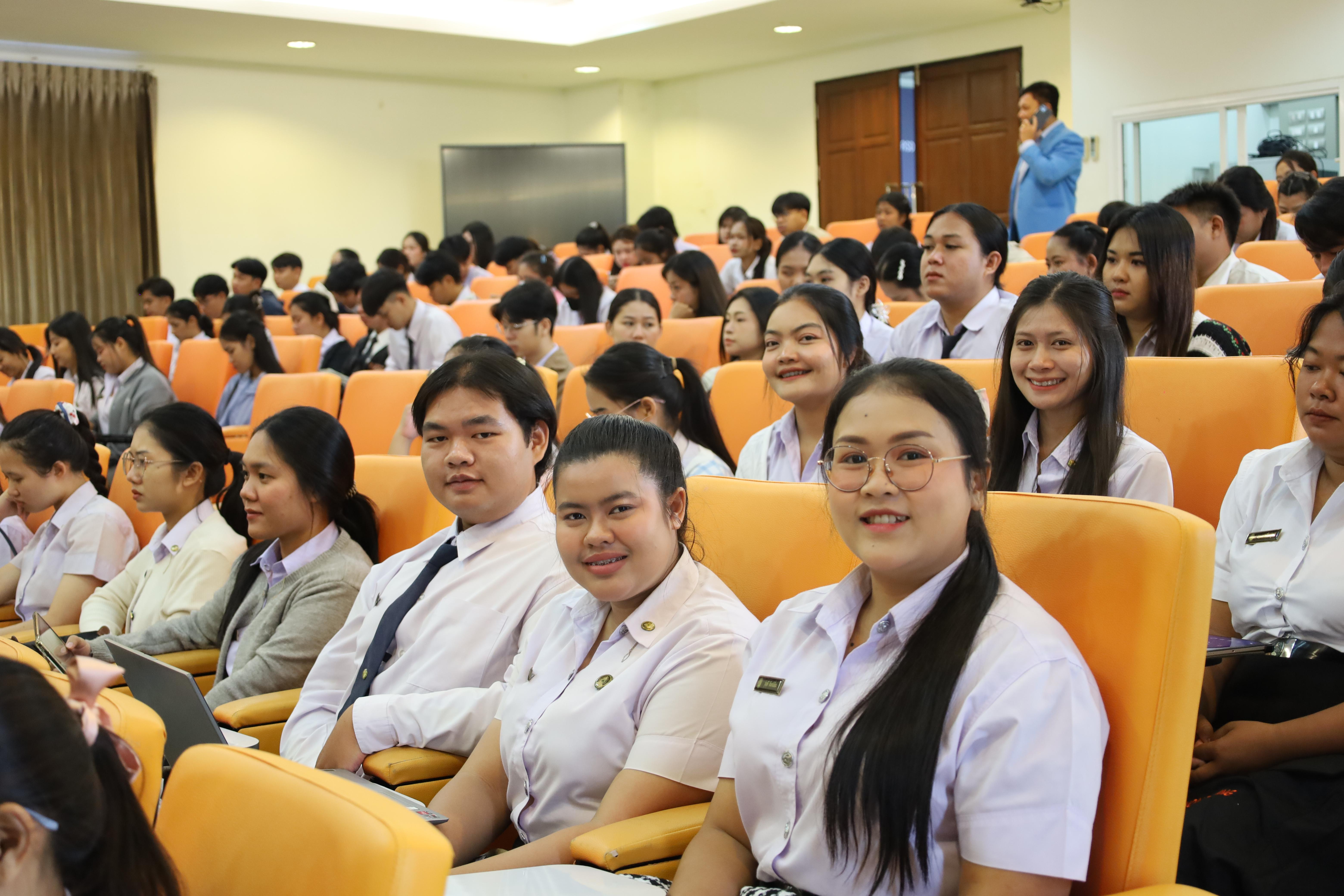 72. กิจกรรมเตรียมความพร้อมเพื่อสอบบรรจุเข้ารับราชการครู สำหรับนักศึกษาหลักสูตรครุศาสตรบัณฑิต