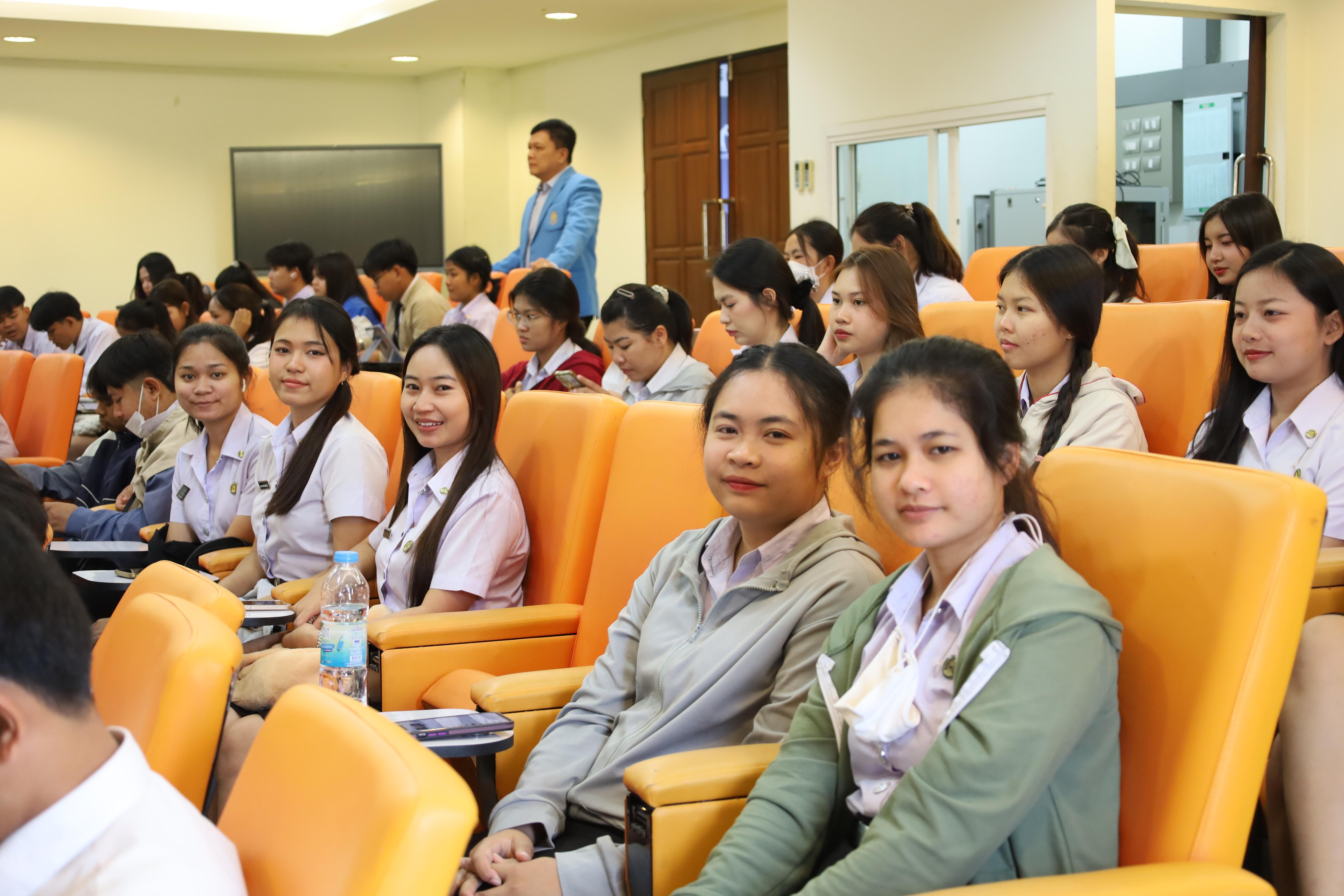 78. กิจกรรมเตรียมความพร้อมเพื่อสอบบรรจุเข้ารับราชการครู สำหรับนักศึกษาหลักสูตรครุศาสตรบัณฑิต