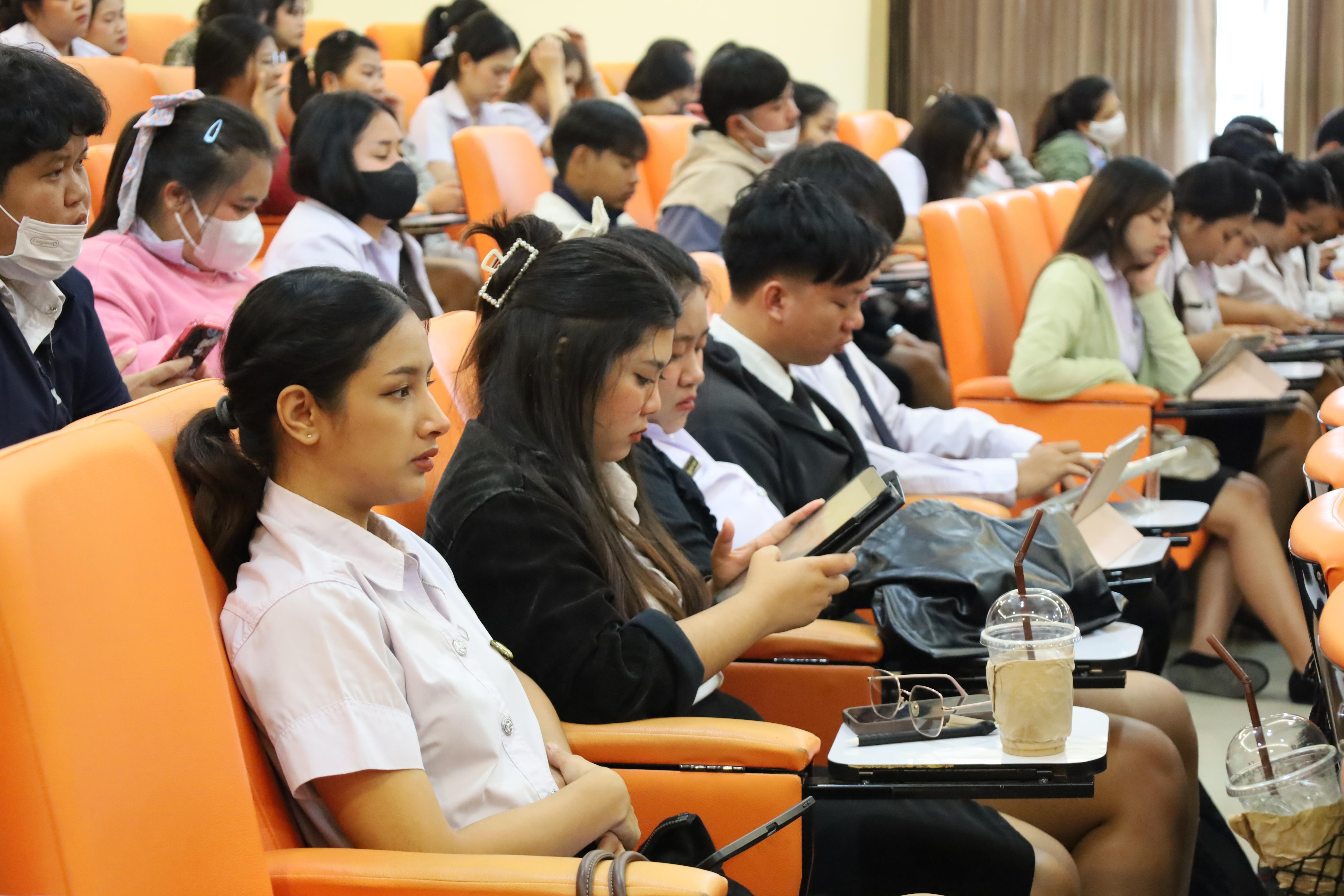85. กิจกรรมเตรียมความพร้อมเพื่อสอบบรรจุเข้ารับราชการครู สำหรับนักศึกษาหลักสูตรครุศาสตรบัณฑิต