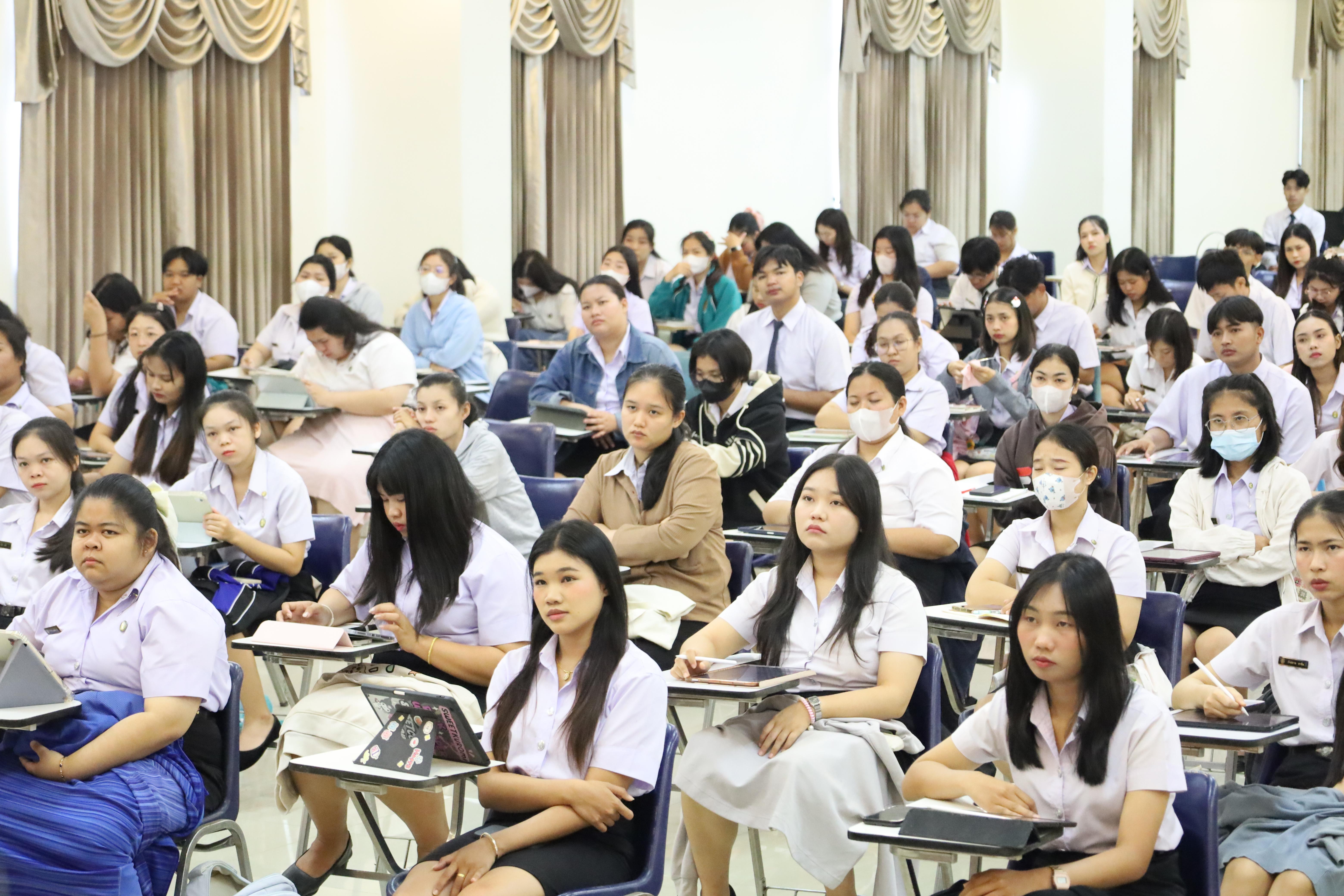 98. กิจกรรมเตรียมความพร้อมเพื่อสอบบรรจุเข้ารับราชการครู สำหรับนักศึกษาหลักสูตรครุศาสตรบัณฑิต