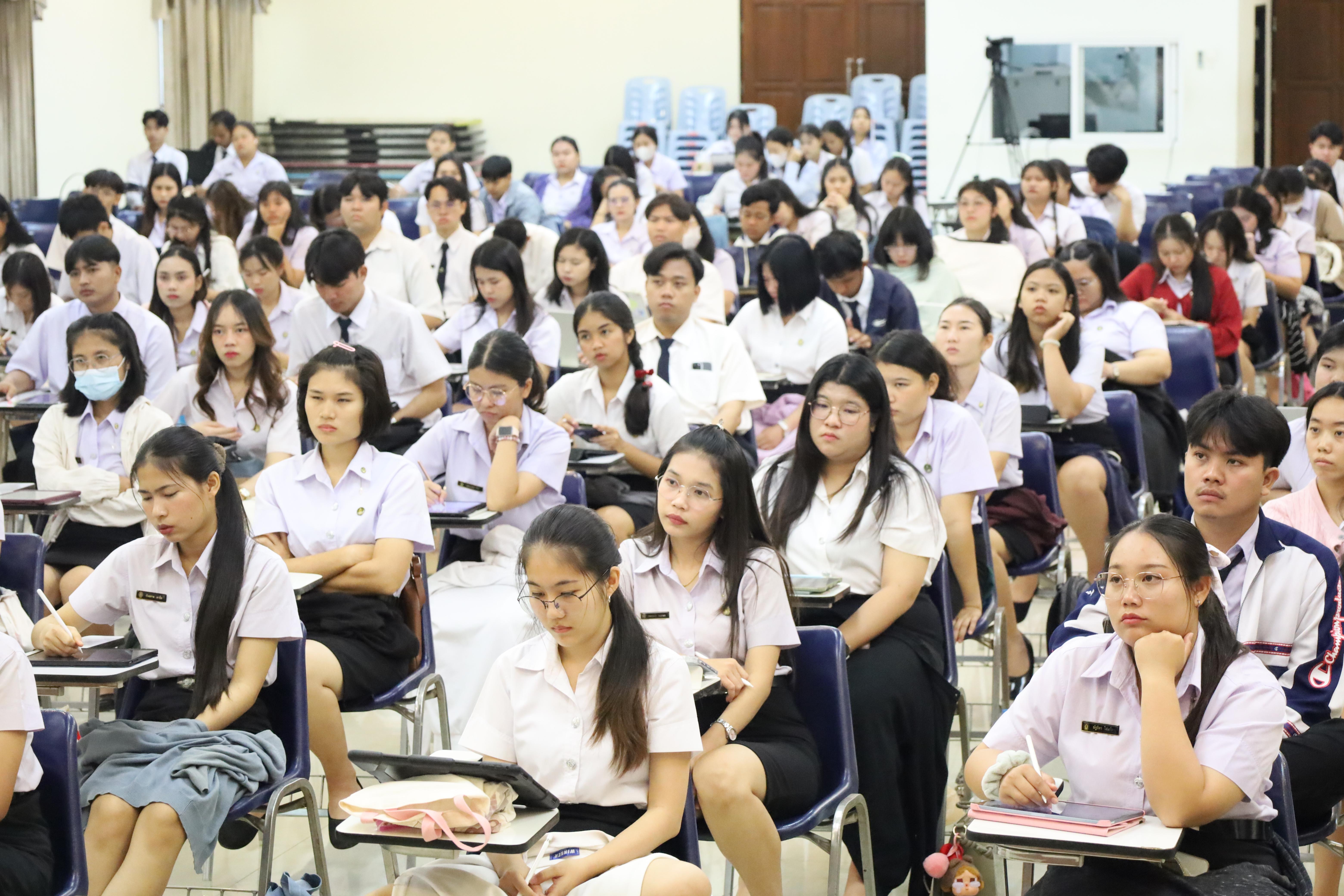 99. กิจกรรมเตรียมความพร้อมเพื่อสอบบรรจุเข้ารับราชการครู สำหรับนักศึกษาหลักสูตรครุศาสตรบัณฑิต