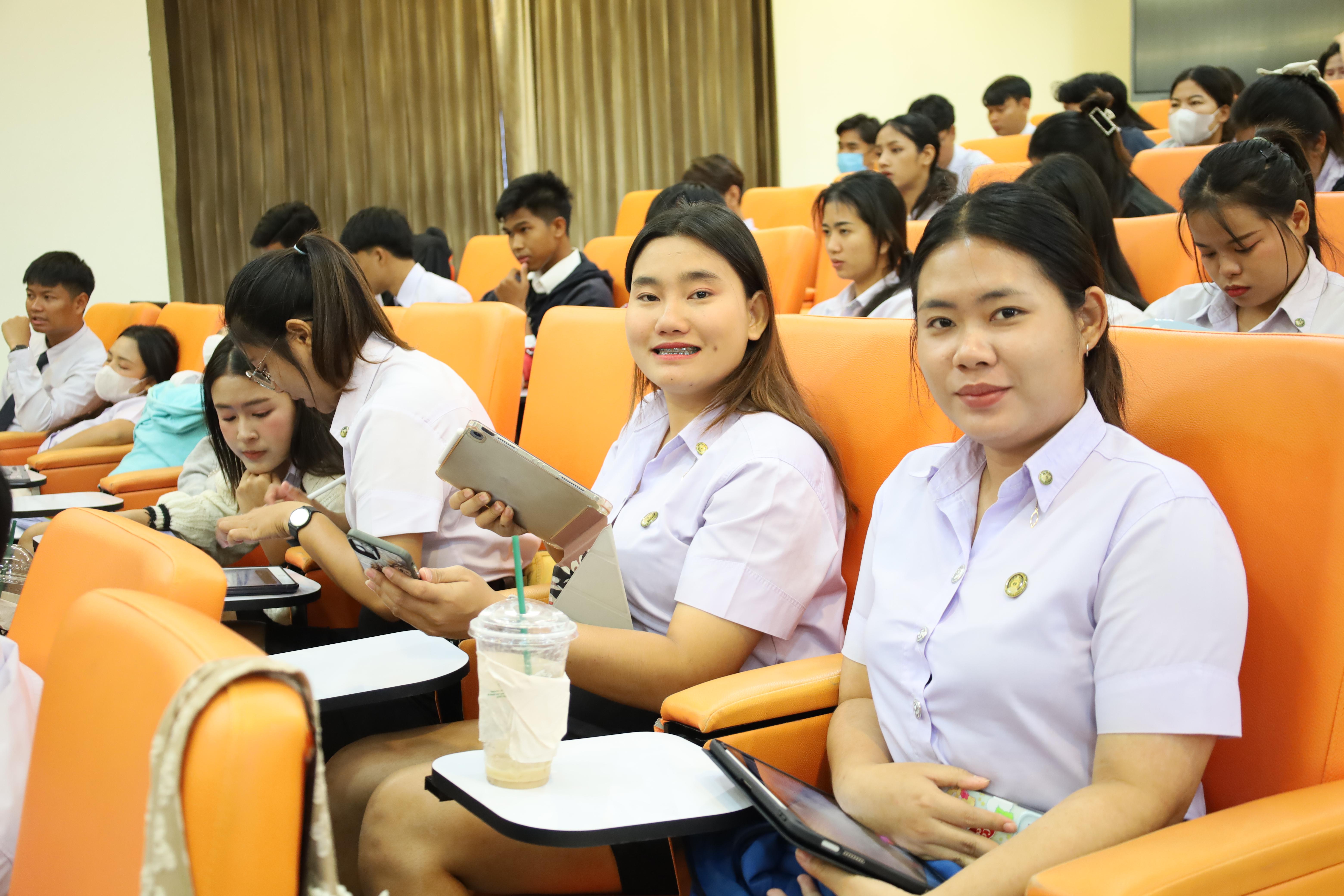 110. กิจกรรมเตรียมความพร้อมเพื่อสอบบรรจุเข้ารับราชการครู สำหรับนักศึกษาหลักสูตรครุศาสตรบัณฑิต