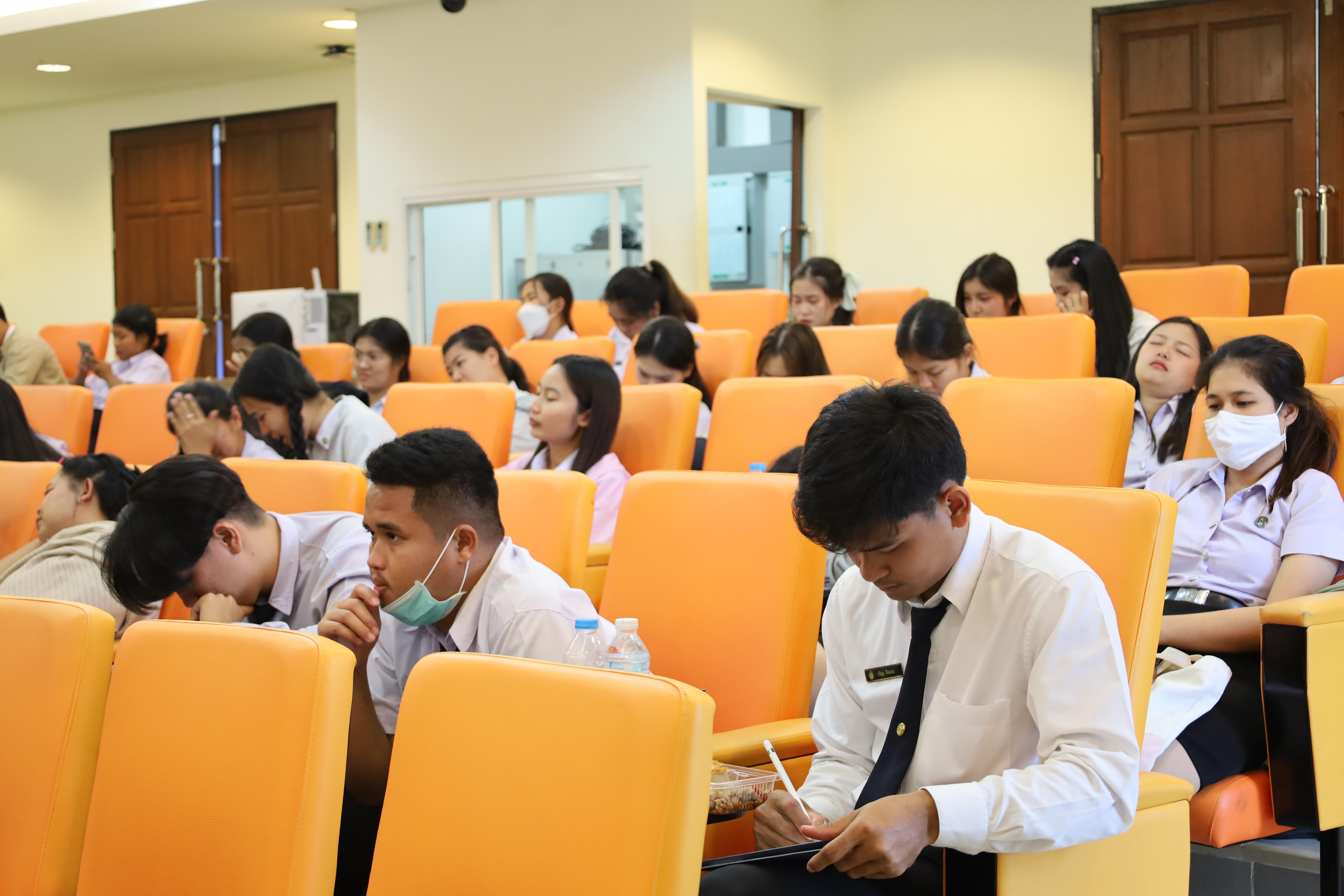 158. กิจกรรมเตรียมความพร้อมเพื่อสอบบรรจุเข้ารับราชการครู สำหรับนักศึกษาหลักสูตรครุศาสตรบัณฑิต