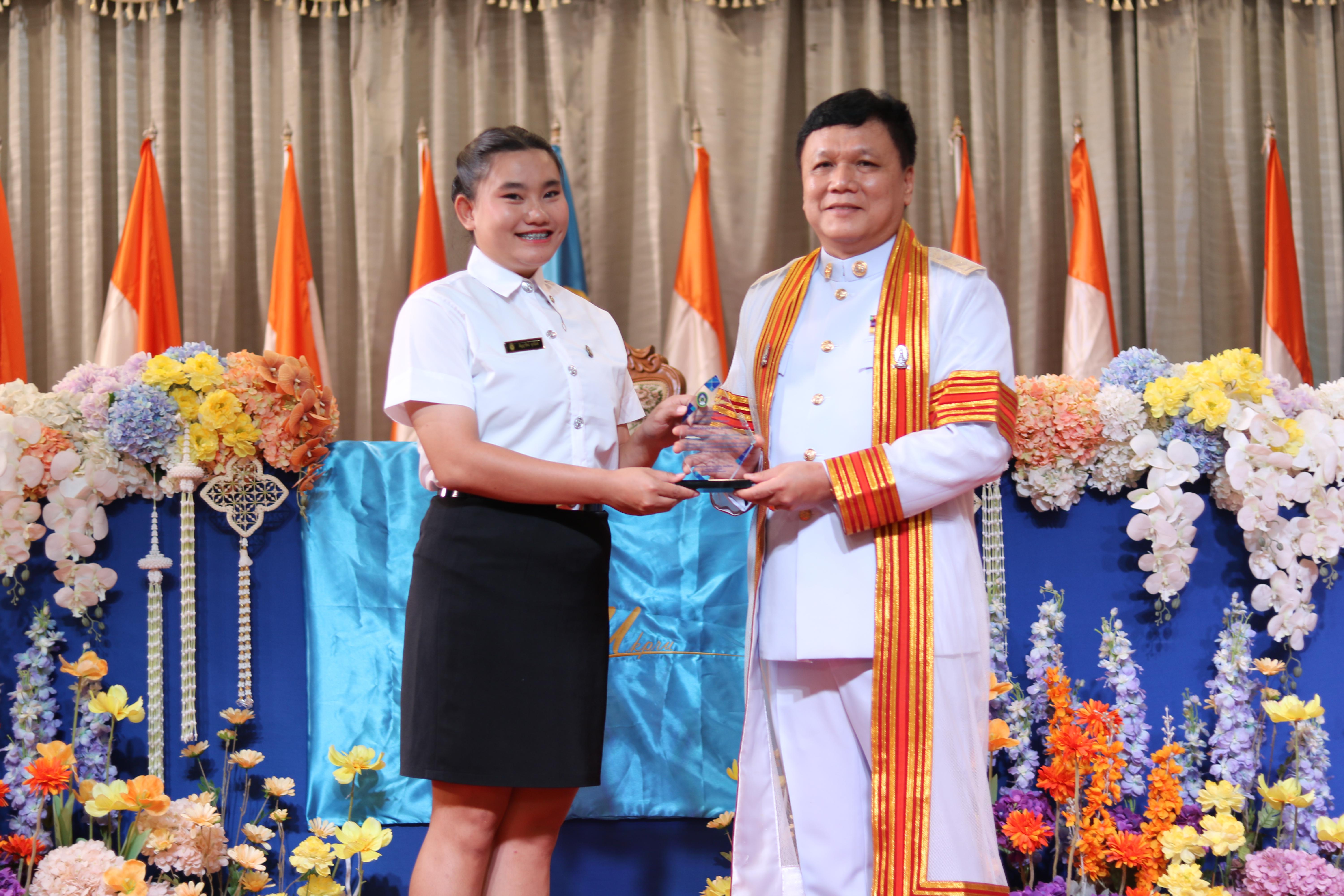 281. งานปัจฉิมนิเทศนักศึกษาหลักสูตรครุศาสตรบัณฑิต อัลบั้ม2