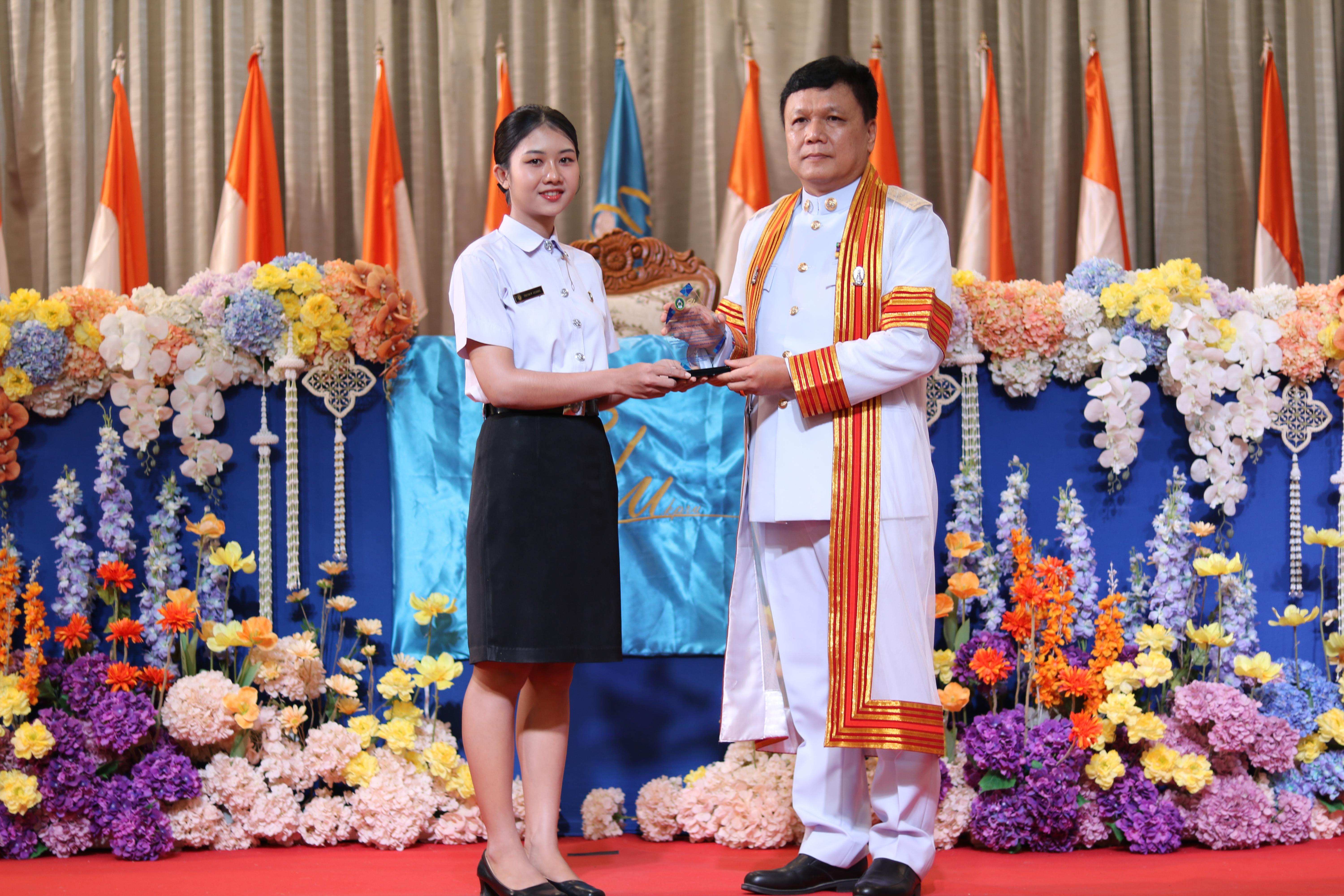 292. งานปัจฉิมนิเทศนักศึกษาหลักสูตรครุศาสตรบัณฑิต อัลบั้ม2