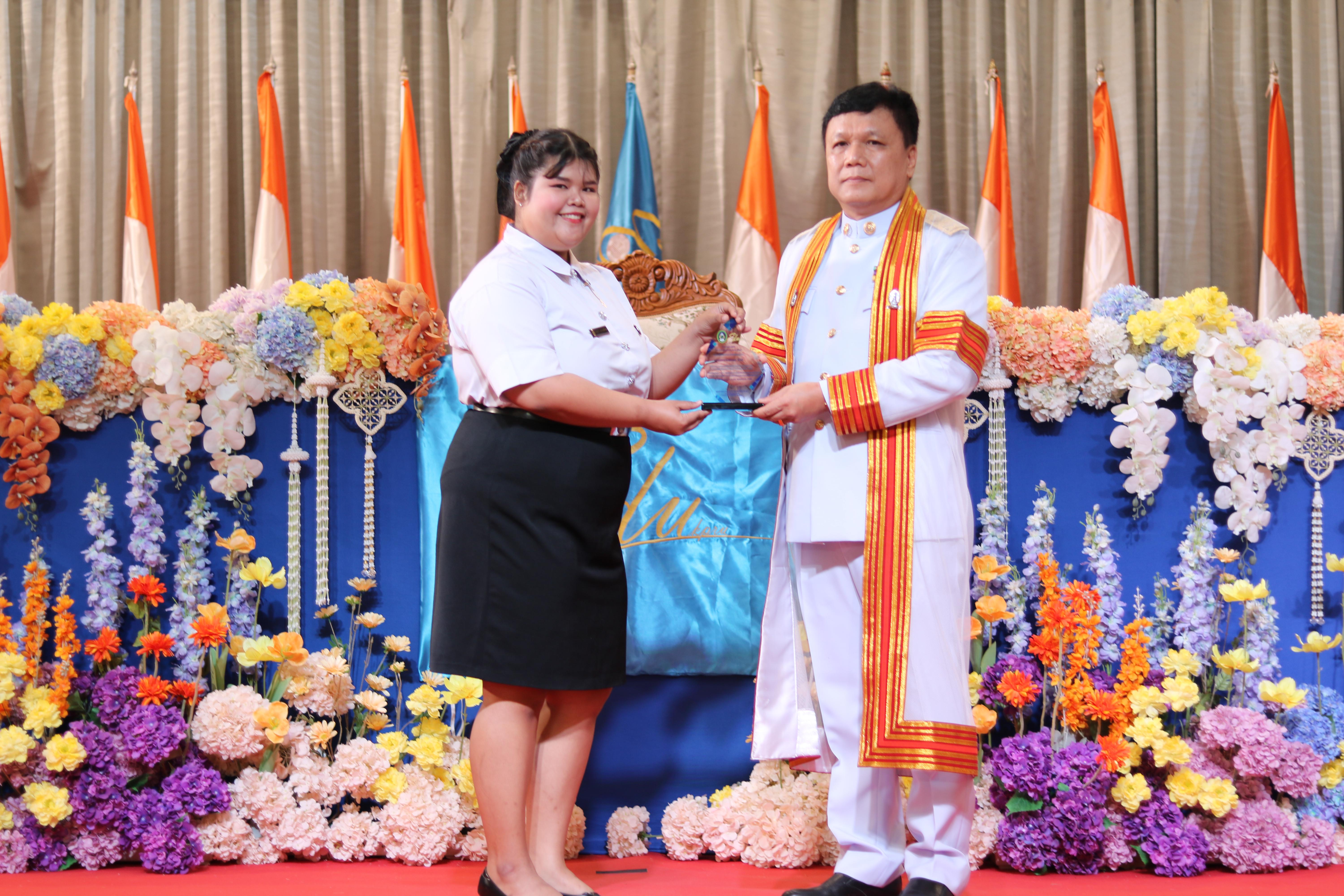 296. งานปัจฉิมนิเทศนักศึกษาหลักสูตรครุศาสตรบัณฑิต อัลบั้ม2