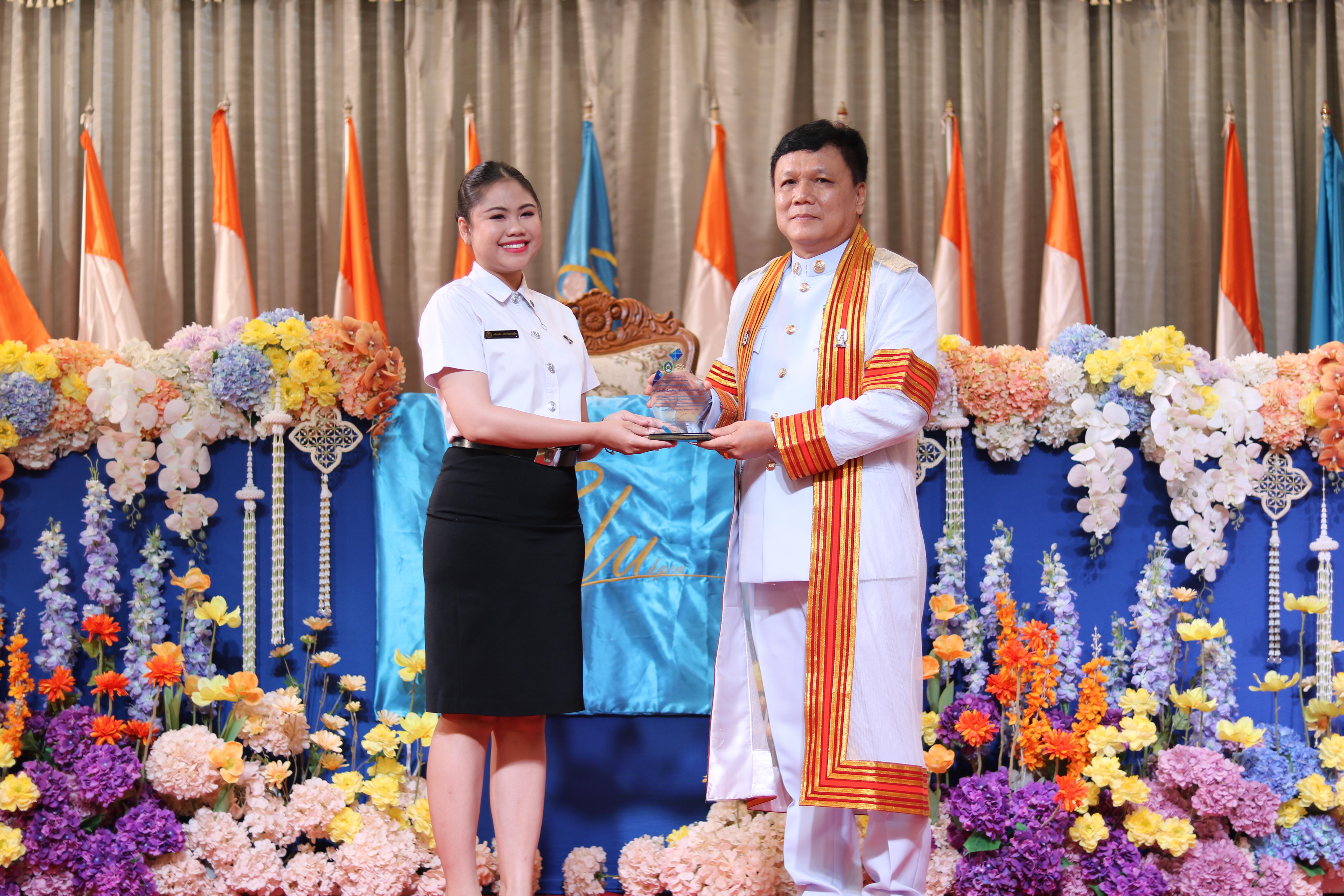 301. งานปัจฉิมนิเทศนักศึกษาหลักสูตรครุศาสตรบัณฑิต อัลบั้ม2