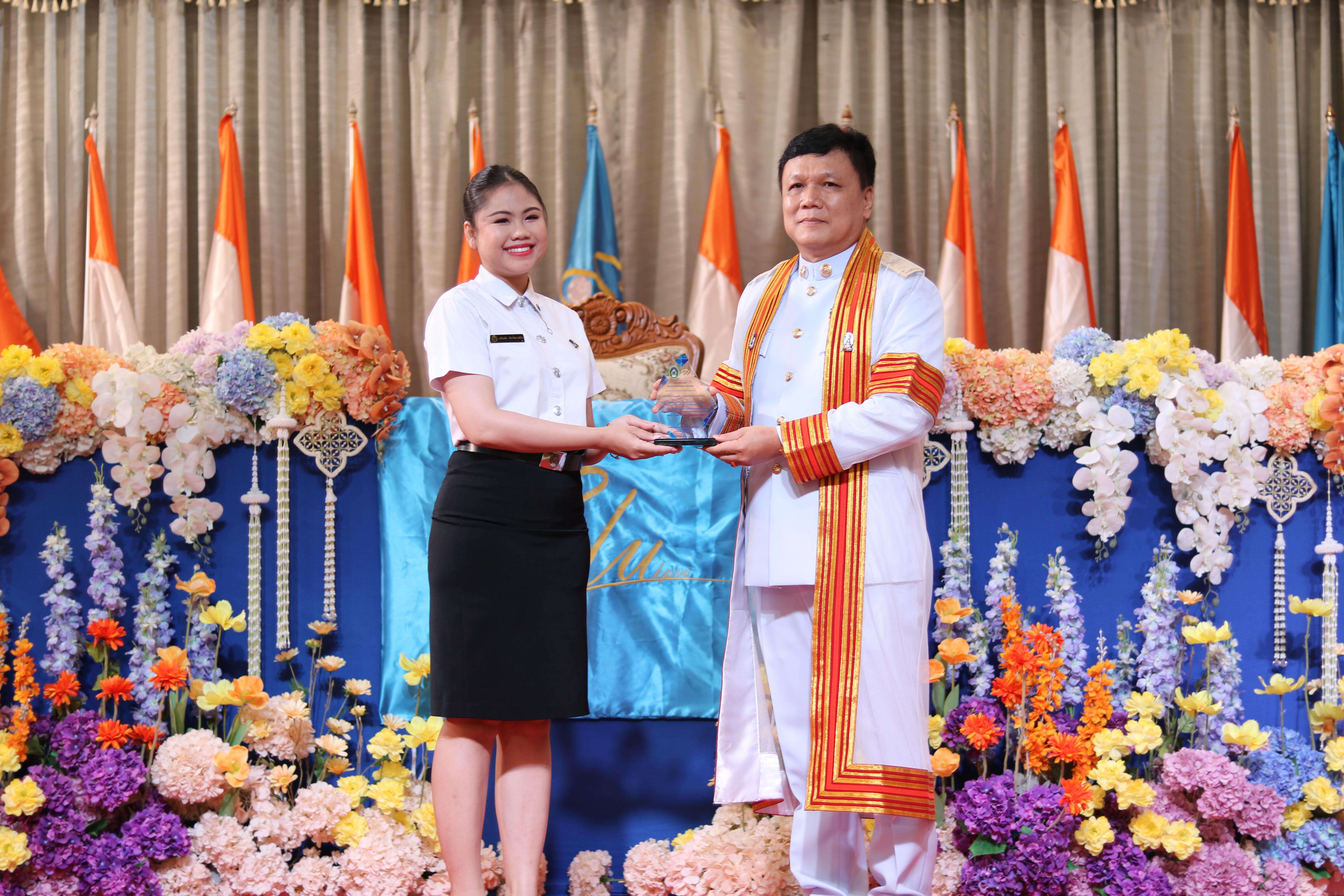 302. งานปัจฉิมนิเทศนักศึกษาหลักสูตรครุศาสตรบัณฑิต อัลบั้ม2
