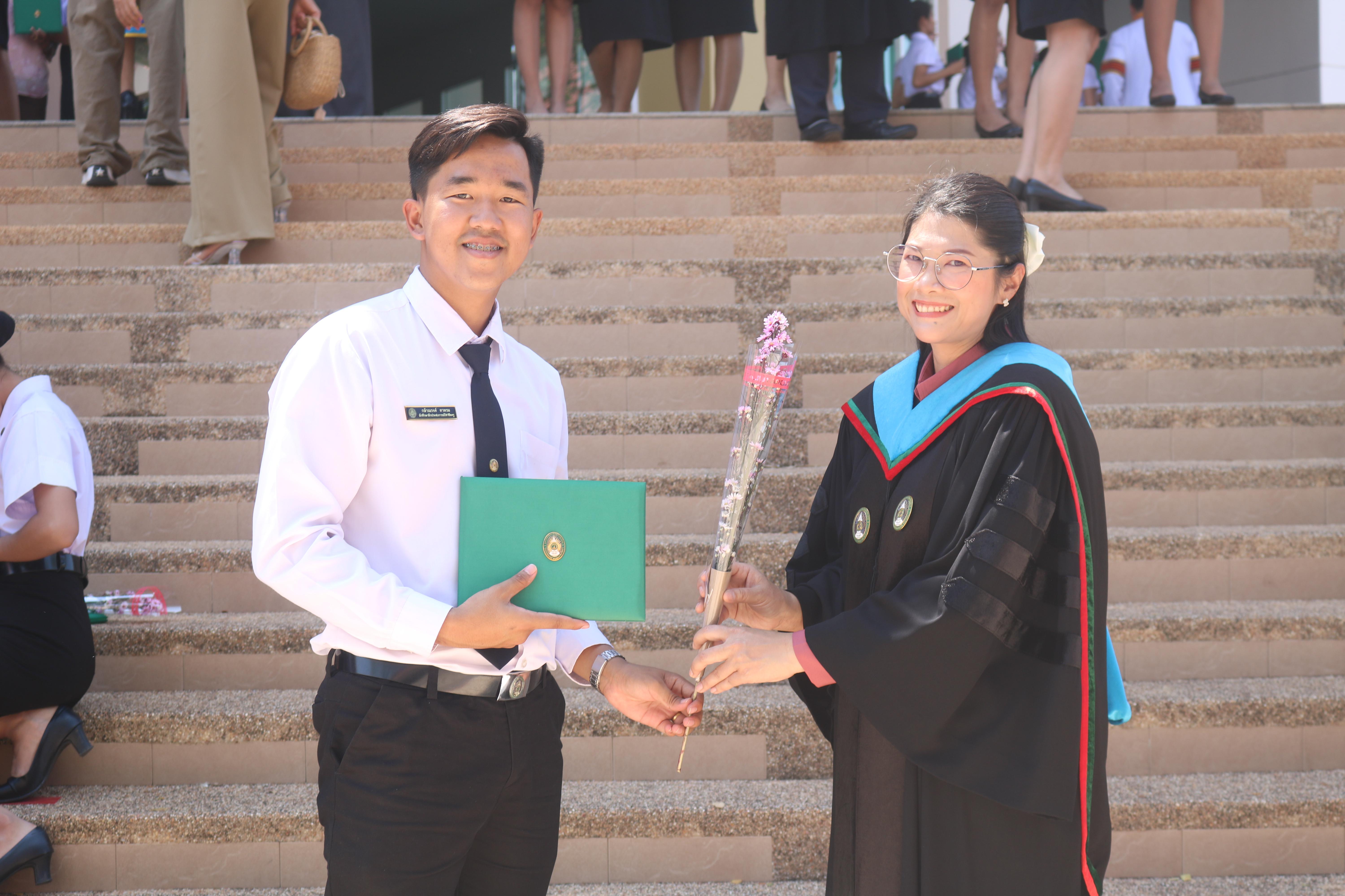 528. งานปัจฉิมนิเทศนักศึกษาหลักสูตรครุศาสตรบัณฑิต อัลบั้ม2