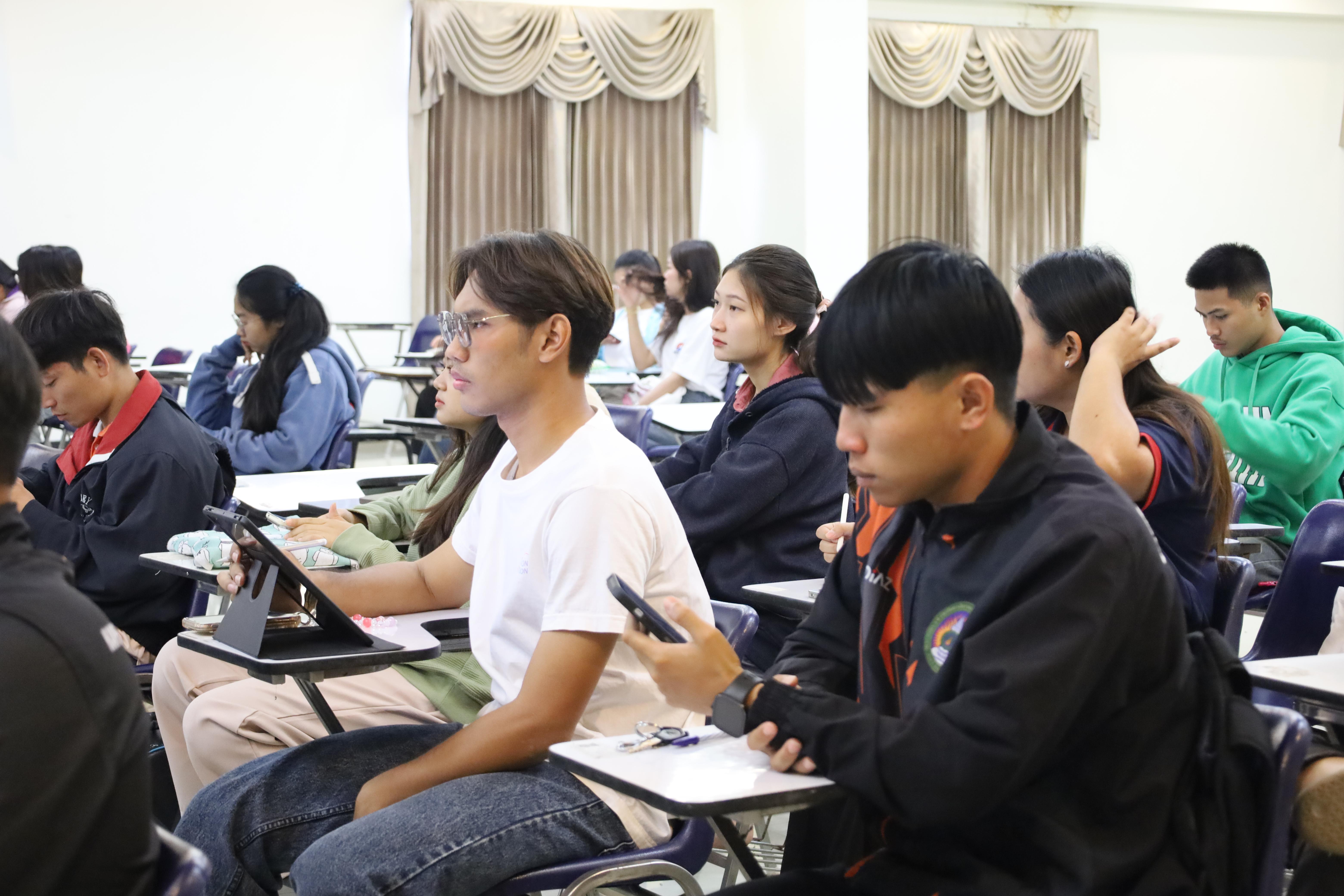 36. กิจกรรมเตรียมความพร้อมเพื่อสอบบรรจุเข้ารับราชการครู สำหรับนักศึกษาหลักสูตรครุศาสตรบัณฑิต วันที่ 2