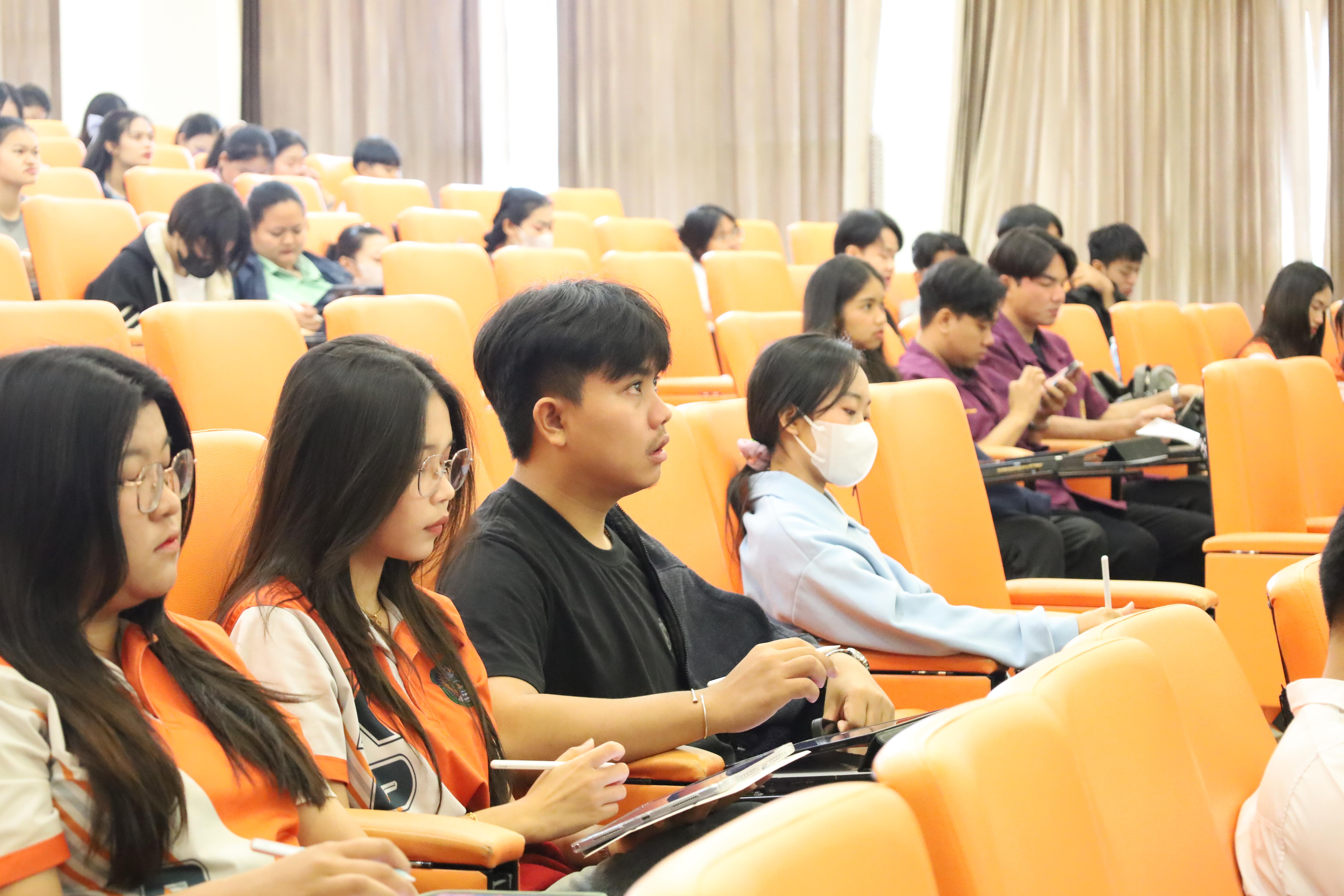 52. กิจกรรมเตรียมความพร้อมเพื่อสอบบรรจุเข้ารับราชการครู สำหรับนักศึกษาหลักสูตรครุศาสตรบัณฑิต วันที่ 2