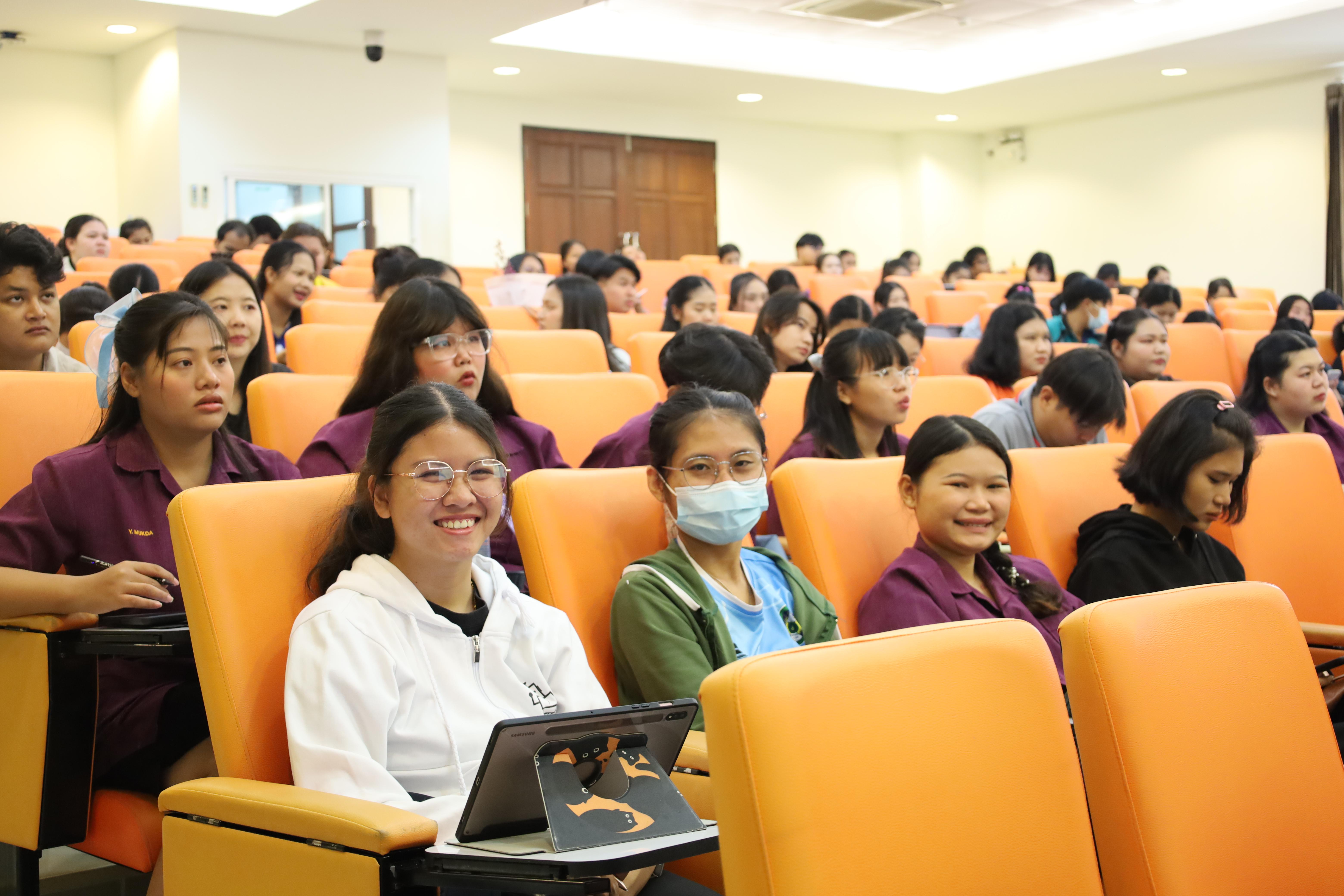55. กิจกรรมเตรียมความพร้อมเพื่อสอบบรรจุเข้ารับราชการครู สำหรับนักศึกษาหลักสูตรครุศาสตรบัณฑิต วันที่ 2
