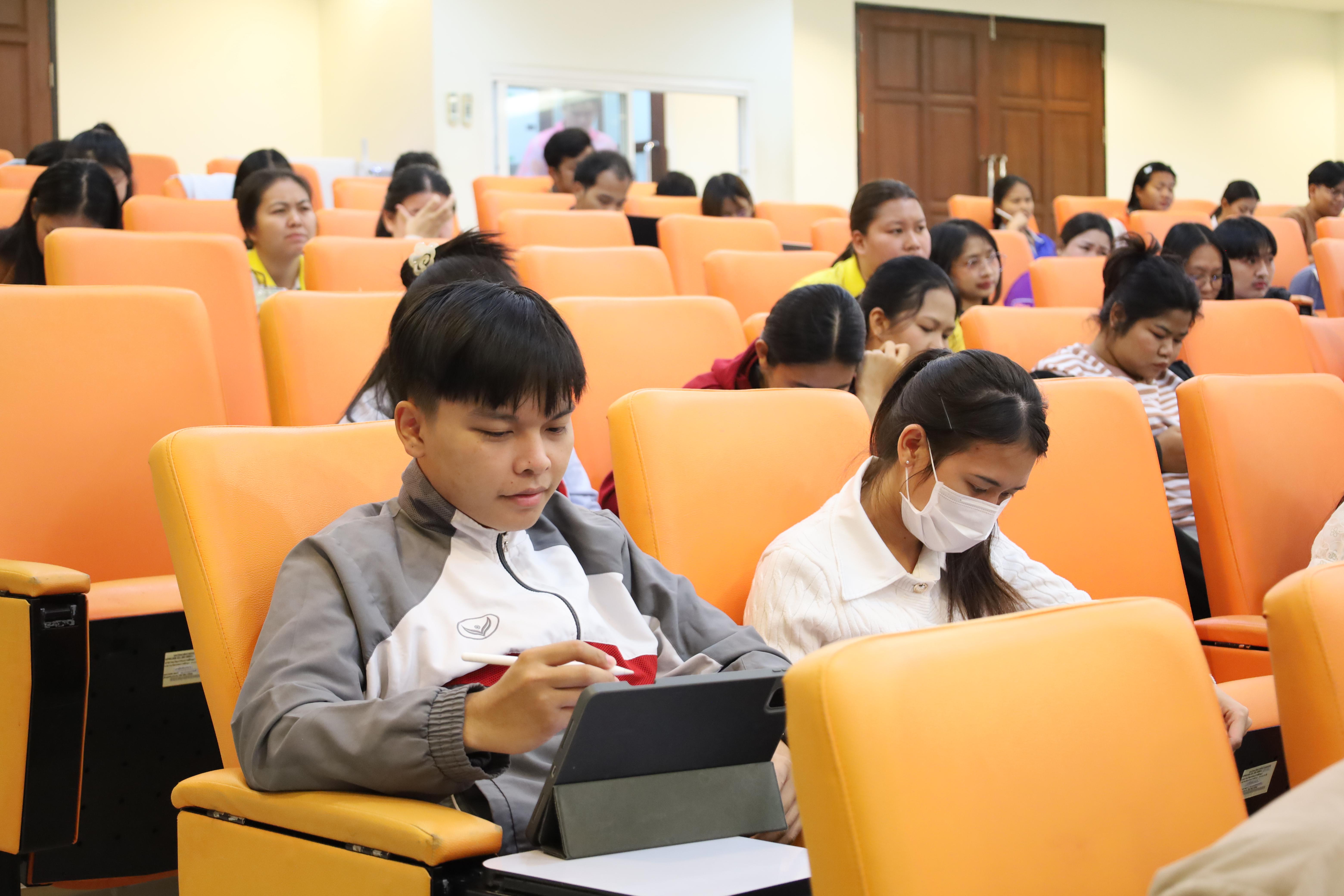 59. กิจกรรมเตรียมความพร้อมเพื่อสอบบรรจุเข้ารับราชการครู สำหรับนักศึกษาหลักสูตรครุศาสตรบัณฑิต วันที่ 2