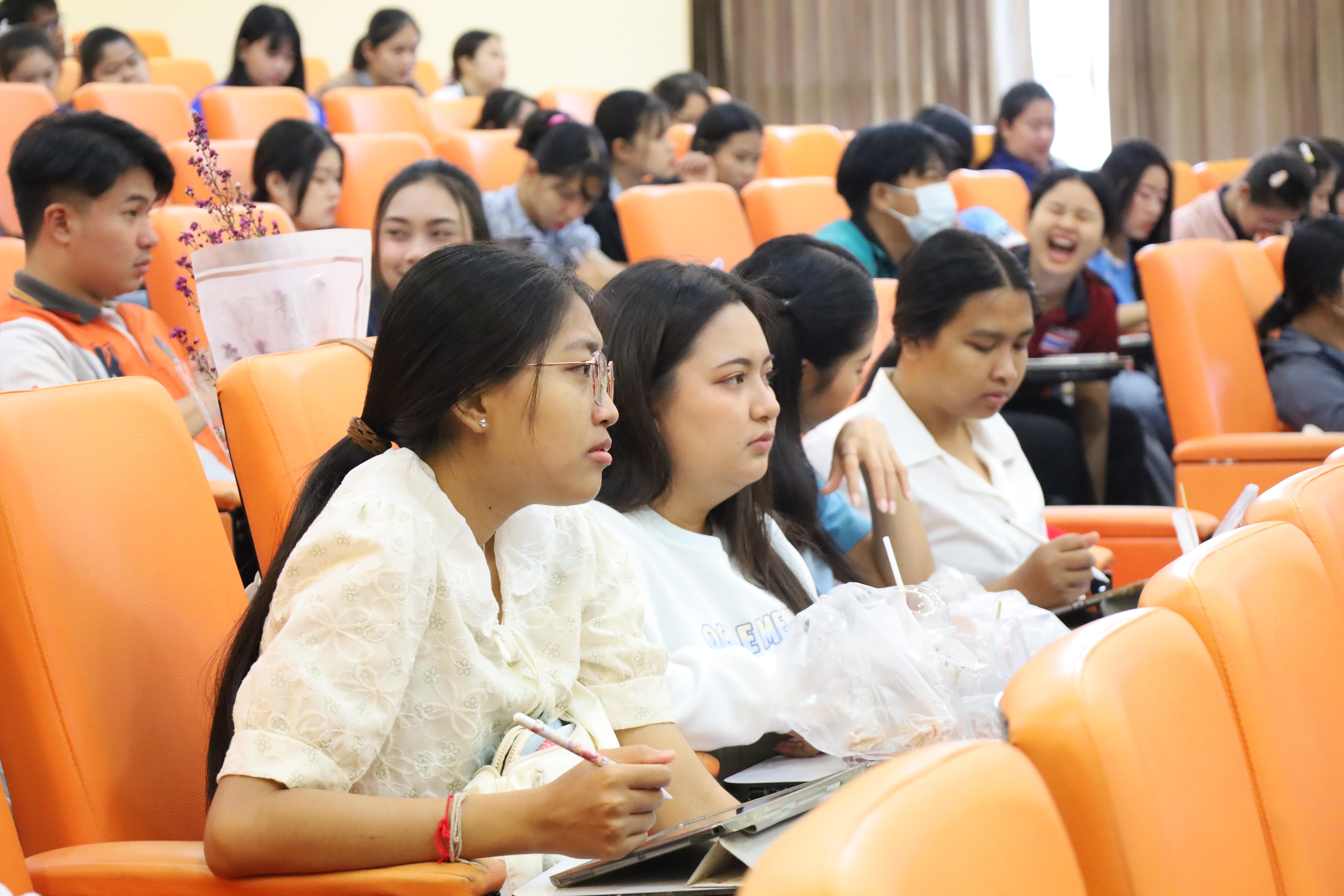 60. กิจกรรมเตรียมความพร้อมเพื่อสอบบรรจุเข้ารับราชการครู สำหรับนักศึกษาหลักสูตรครุศาสตรบัณฑิต วันที่ 2